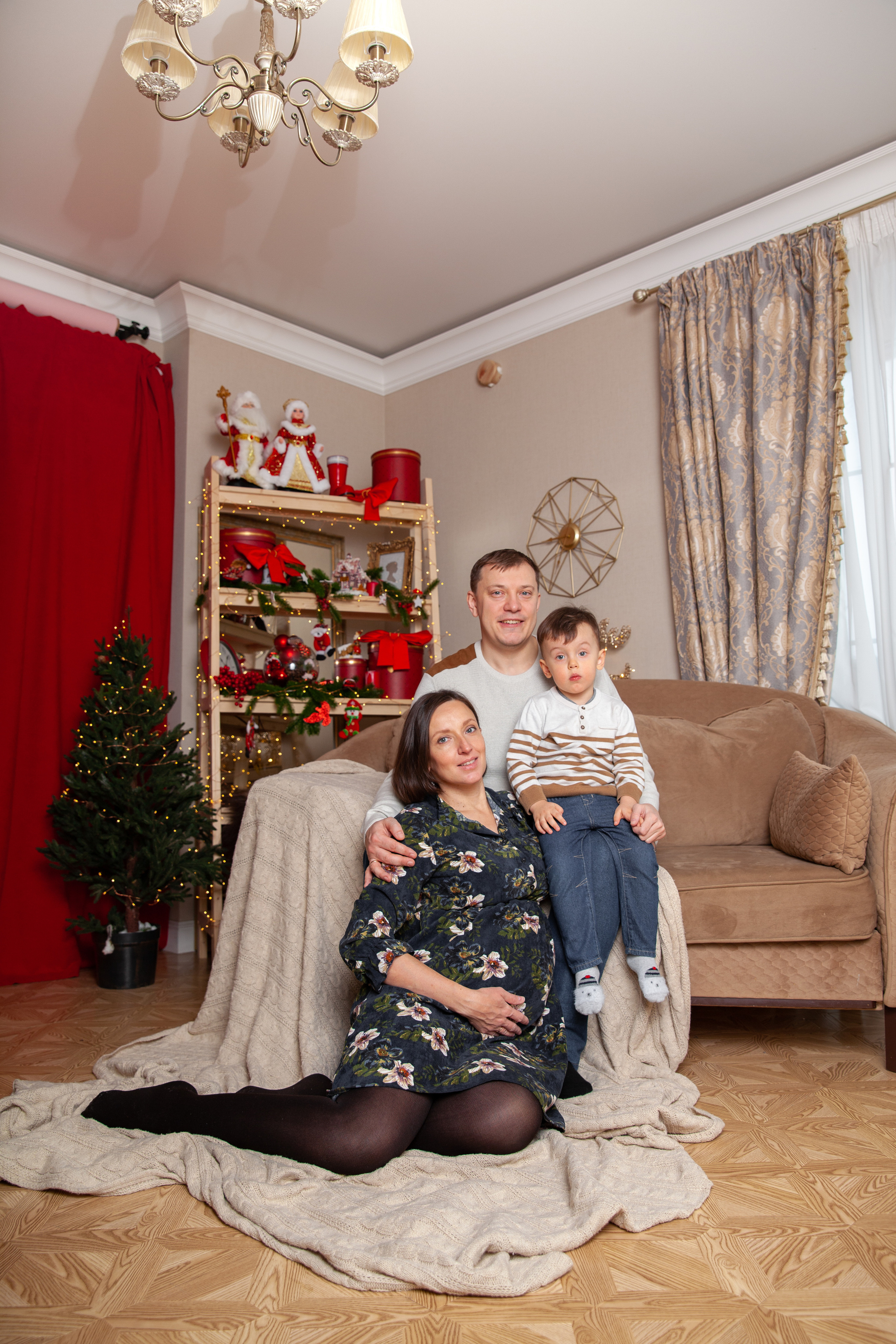 Новогодняя фотосессия беременности для Светланы. Фотограф в Железнодорожном и Балашихе