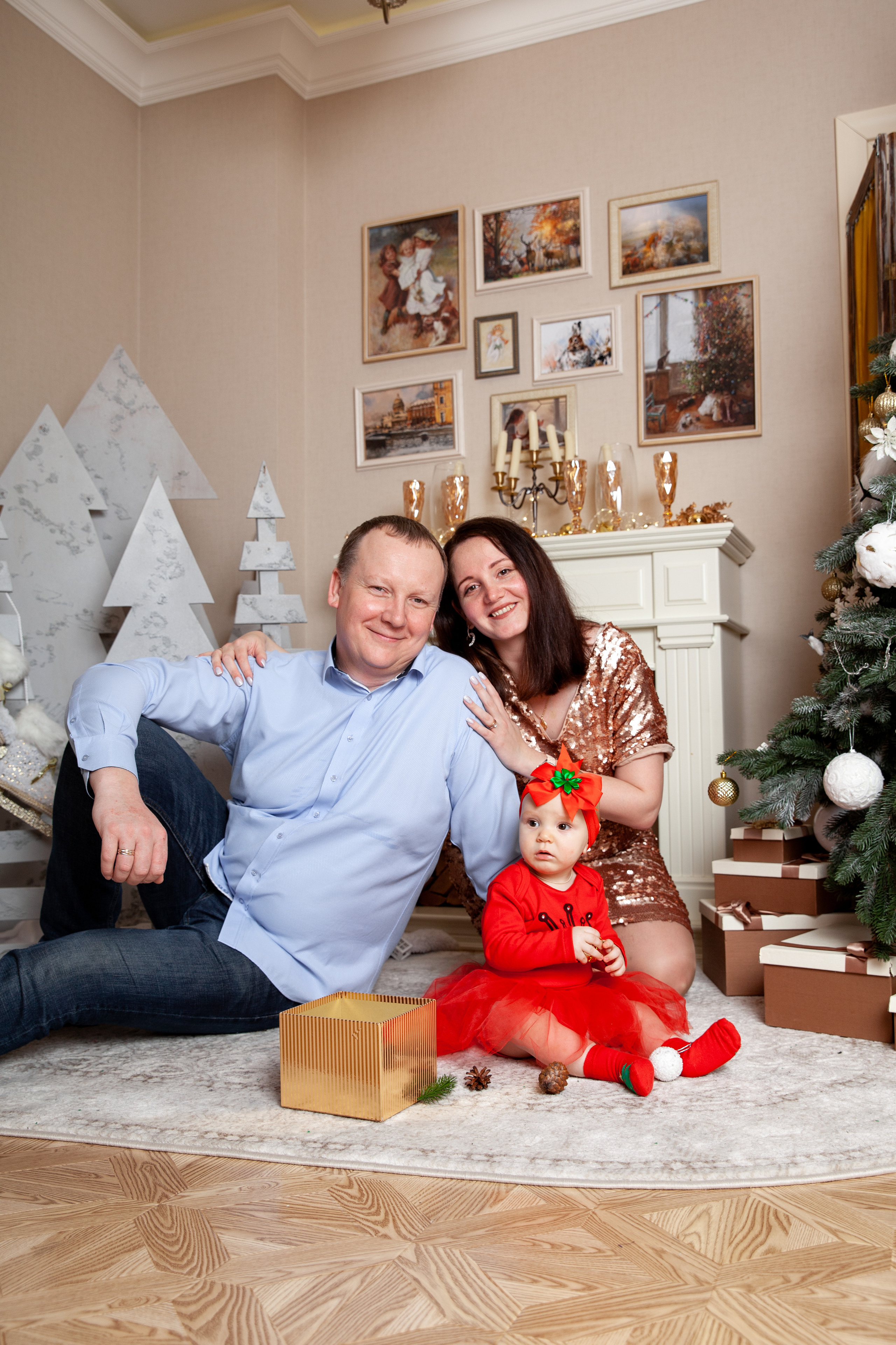 Новый год маленькой Ксюши и родителей. Фотограф в Железнодорожном и Балашихе