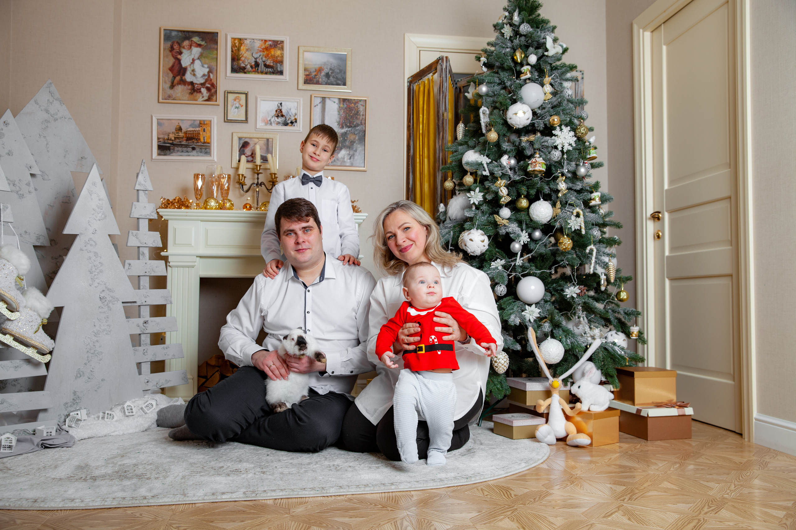 Новогодняя фотосессия для Оли и семьи. Фотограф в Железнодорожном и Балашихе