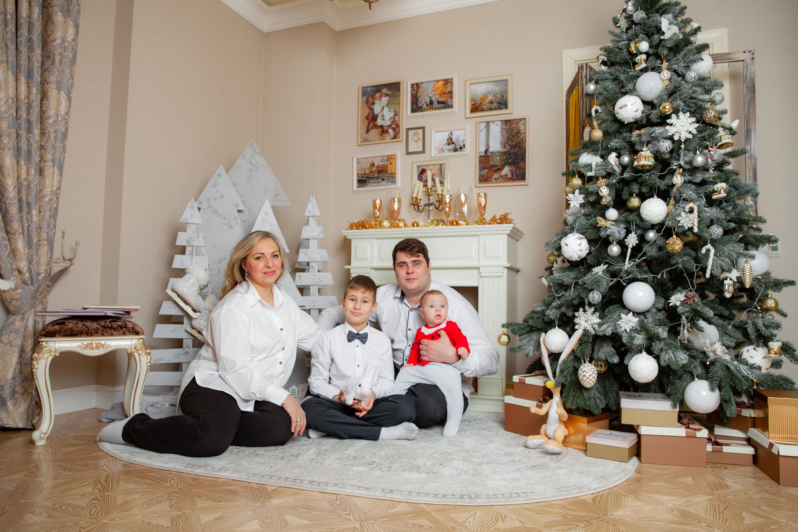 Новогодняя фотосессия для Оли и семьи. Фотограф в Железнодорожном и Балашихе