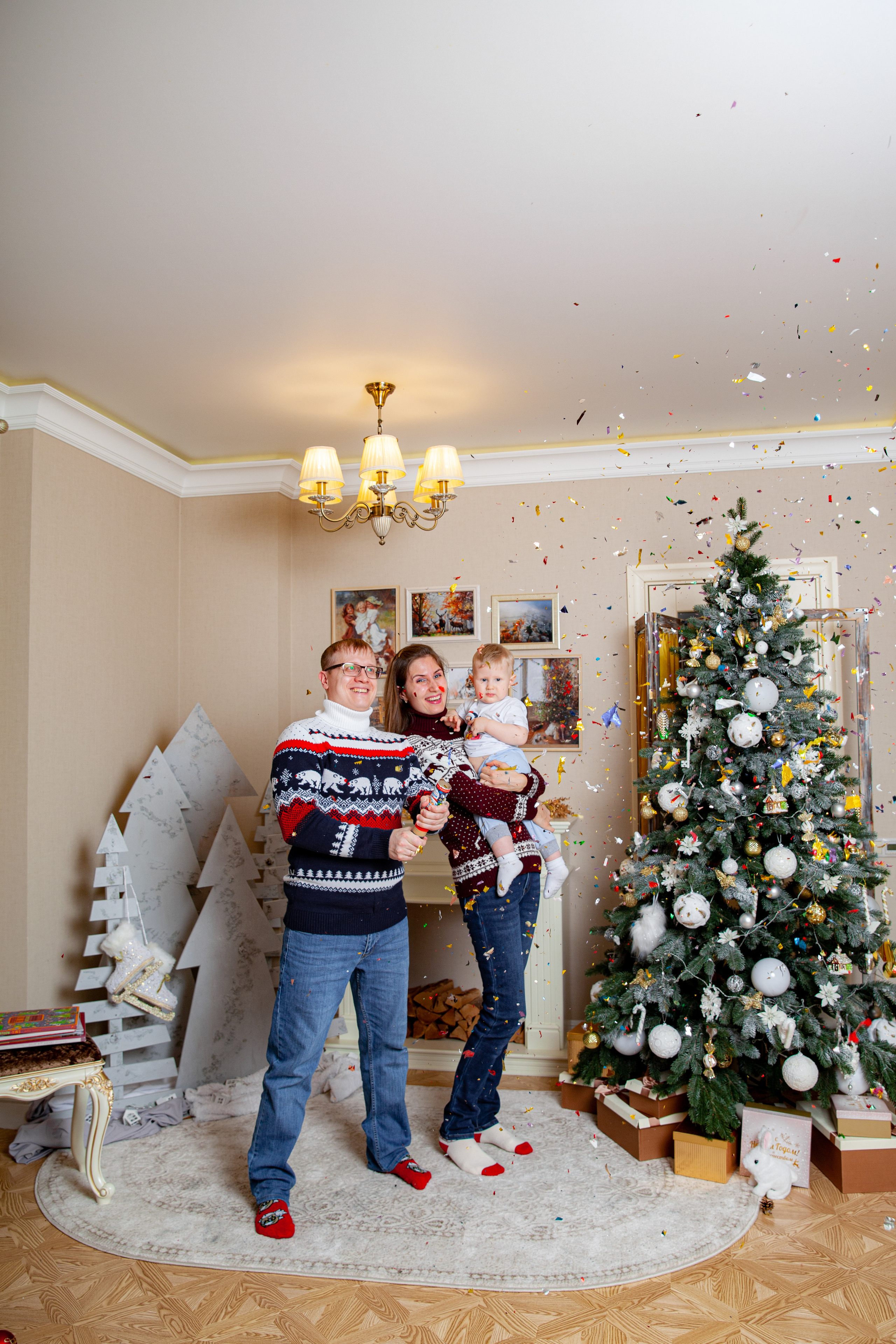 Новогодняя фотосессия для Виталия, Яны и Дани. Фотограф в Железнодорожном и Балашихе