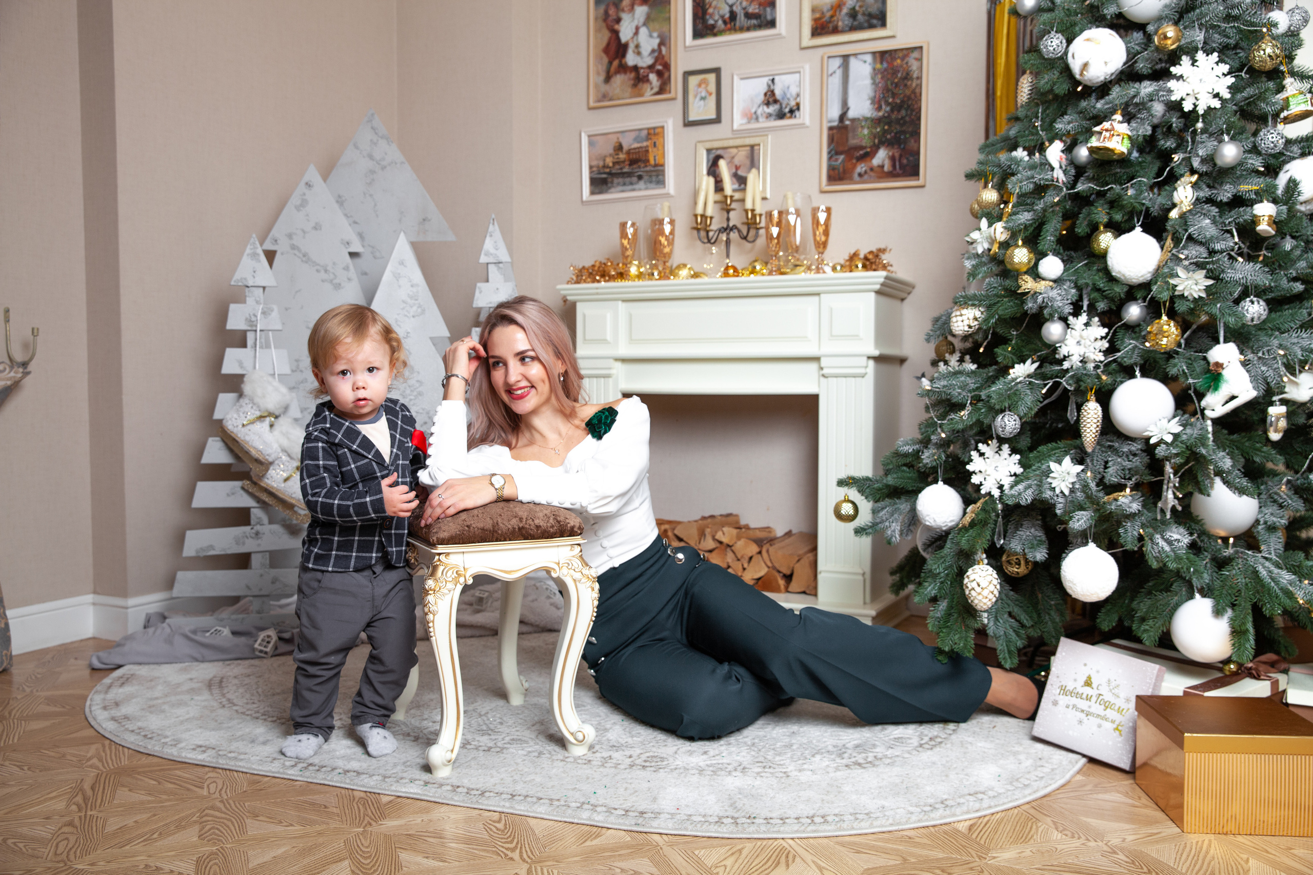 Мария с малышами. Новогодняя фотосессия. Фотограф в Железнодорожном и Балашихе