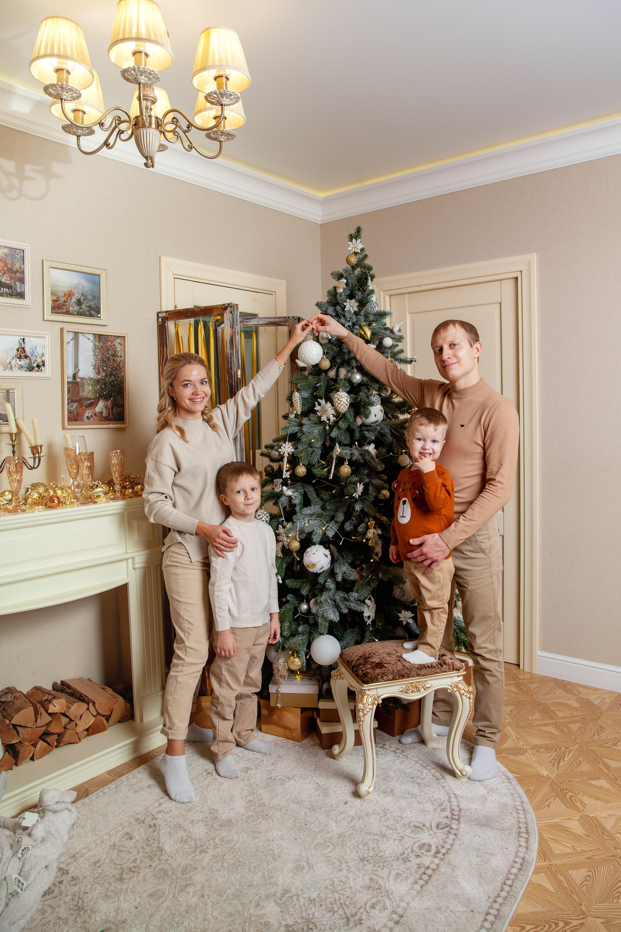 Новогодняя семейная фотосессия. Фотограф в Железнодорожном и Балашихе