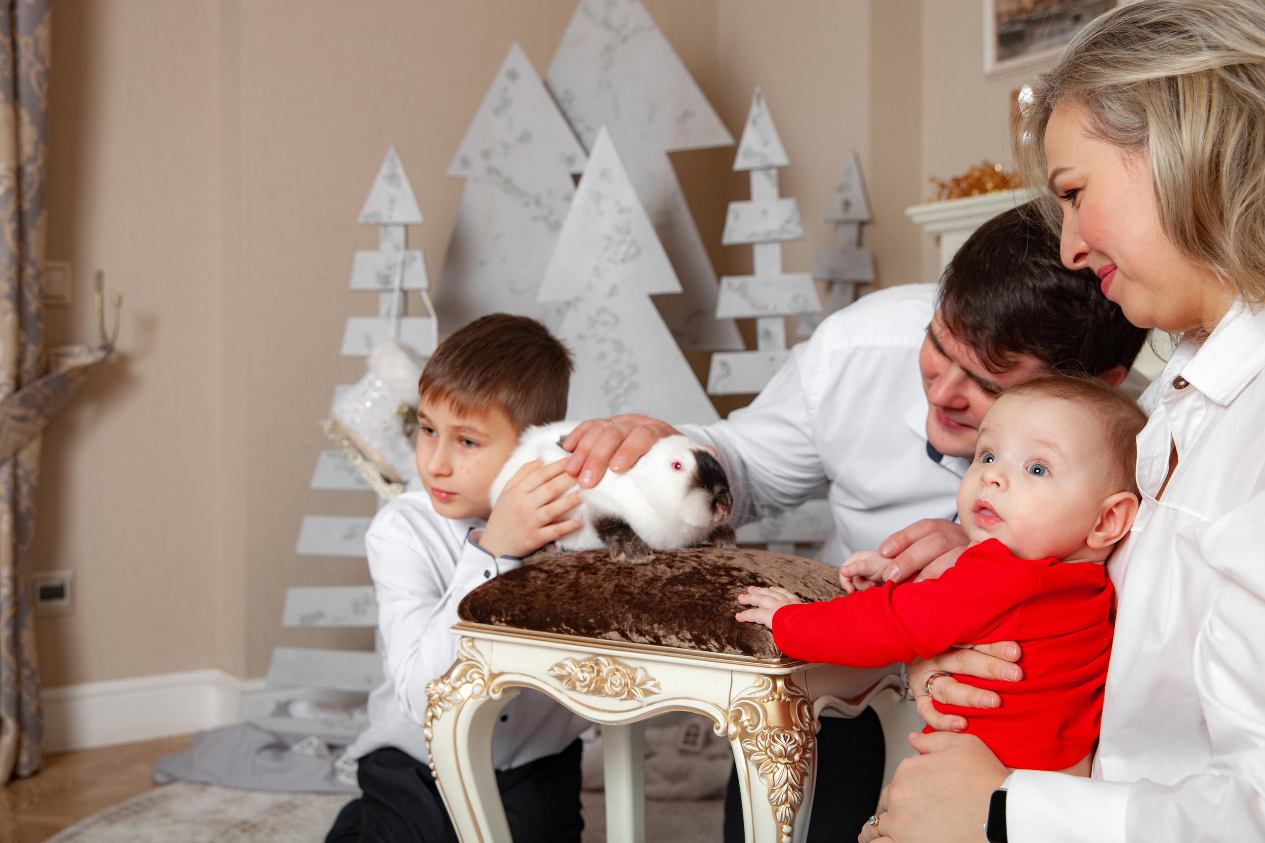 Новогодняя фотосессия для Оли и семьи. Фотограф в Железнодорожном и Балашихе