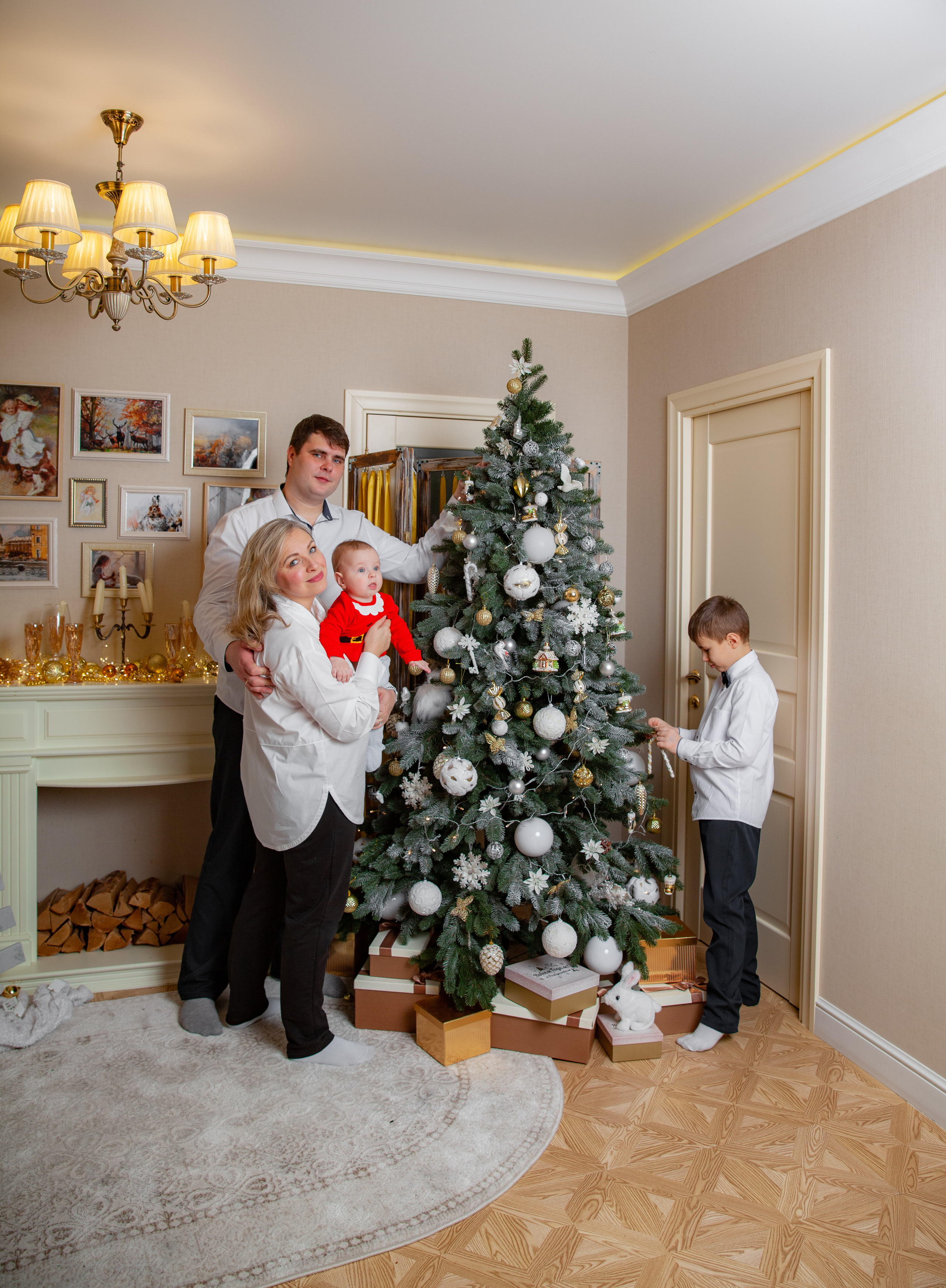 Новогодняя фотосессия для Оли и семьи. Фотограф в Железнодорожном и Балашихе