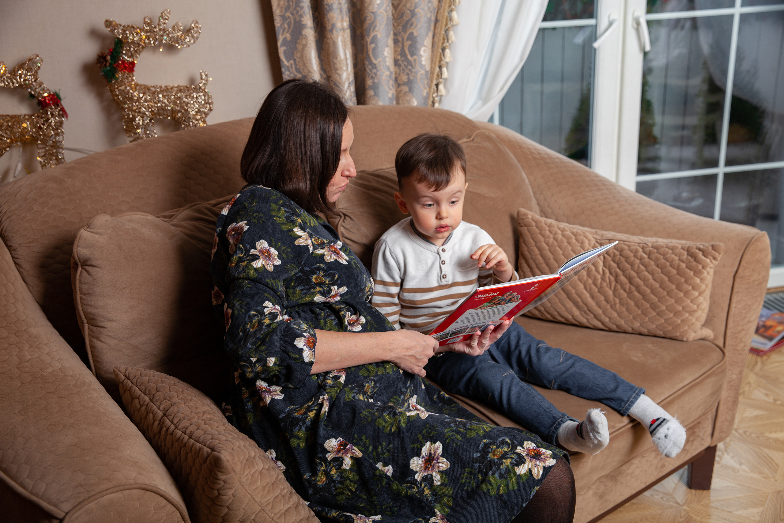 Новогодняя фотосессия беременности для Светланы. Фотограф в Железнодорожном и Балашихе