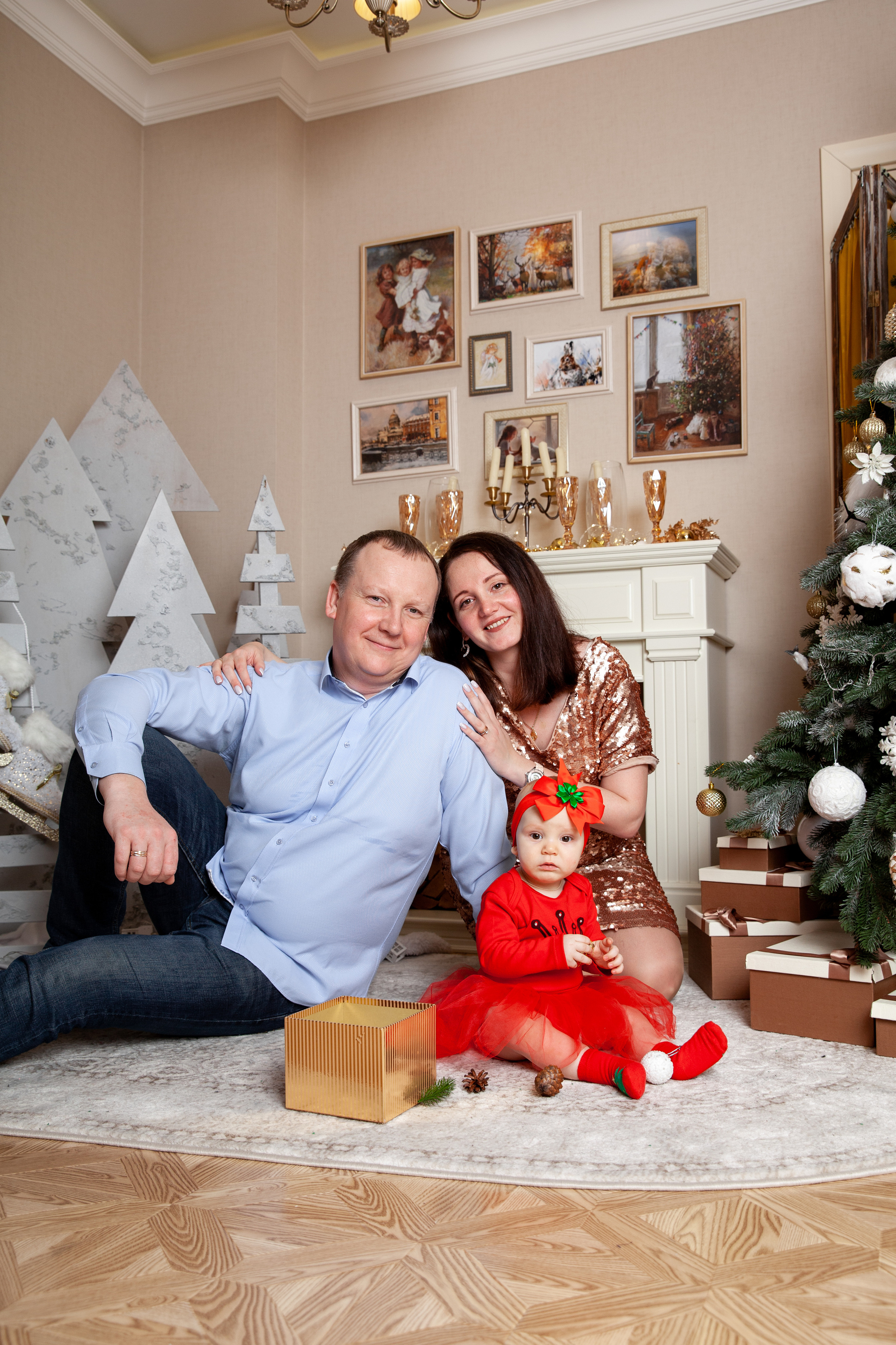 Новый год маленькой Ксюши и родителей. Фотограф в Железнодорожном и Балашихе