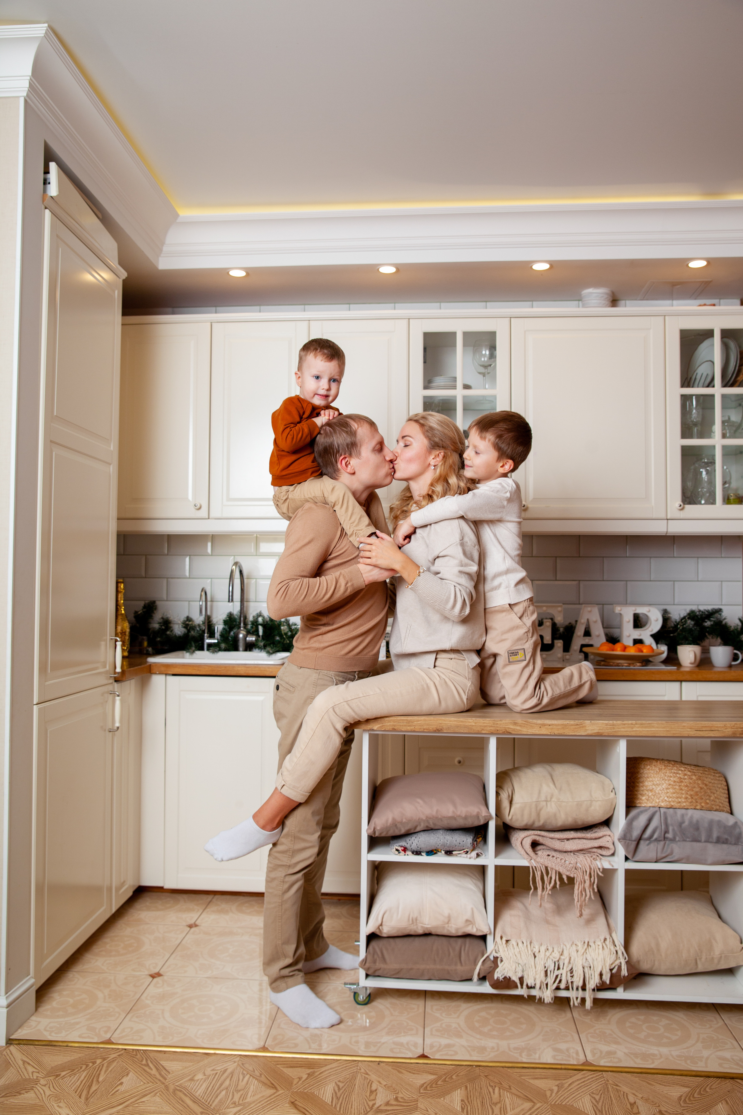 Новогодняя семейная фотосессия. Фотограф в Железнодорожном и Балашихе