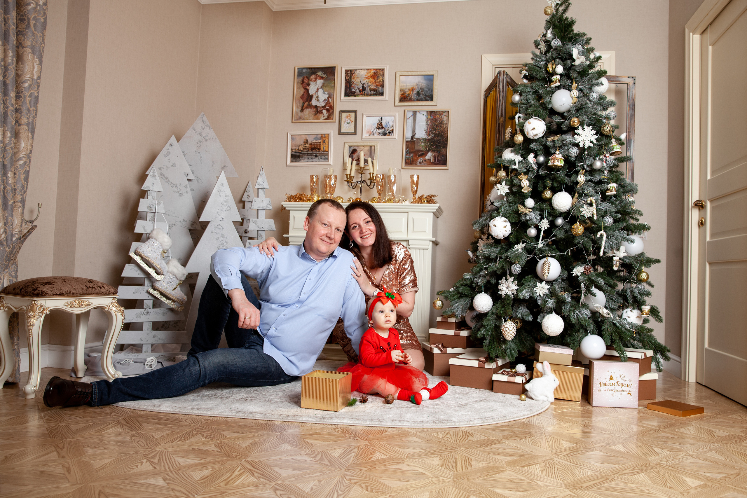 Новый год маленькой Ксюши и родителей. Фотограф в Железнодорожном и Балашихе