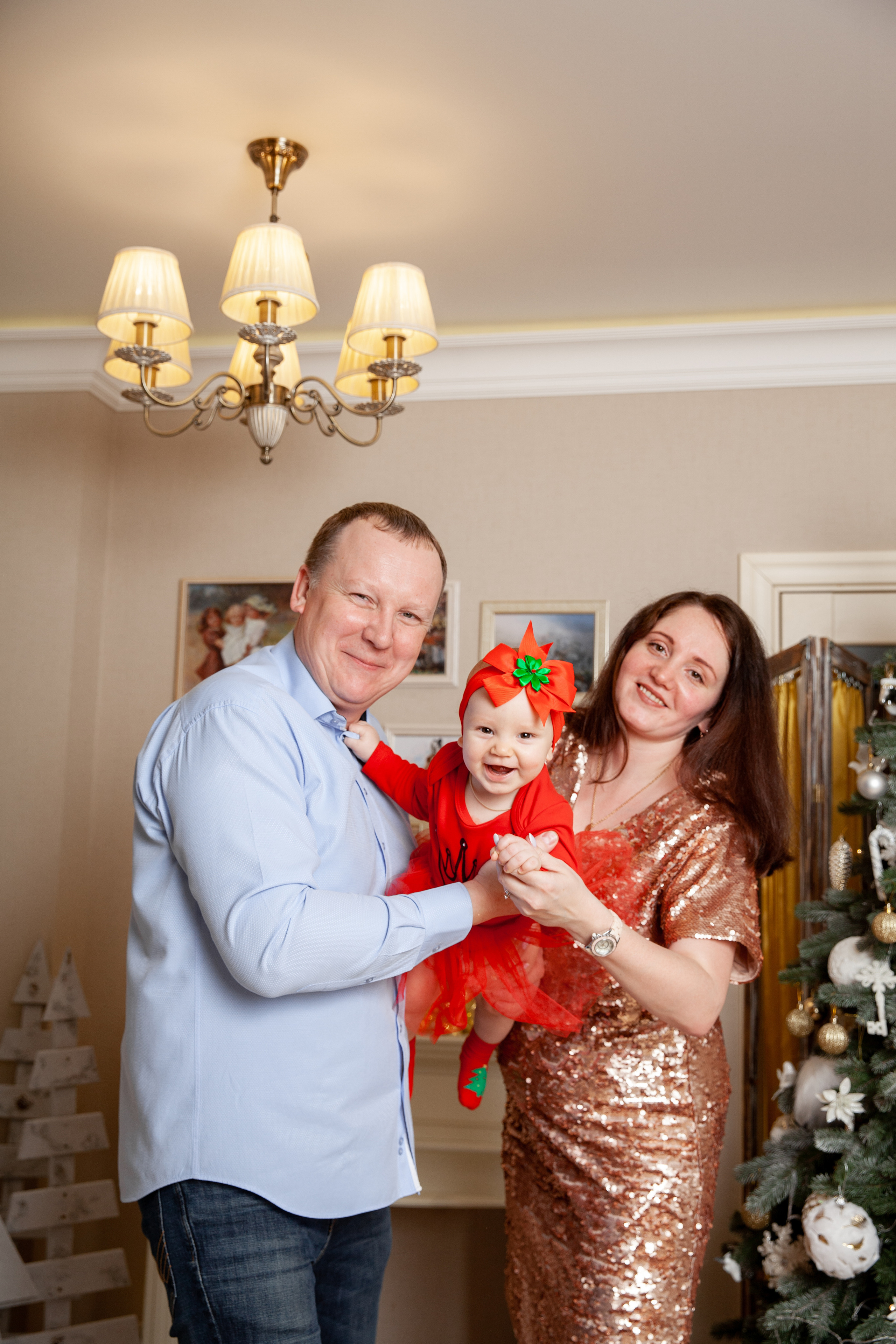 Новый год маленькой Ксюши и родителей. Фотограф в Железнодорожном и Балашихе