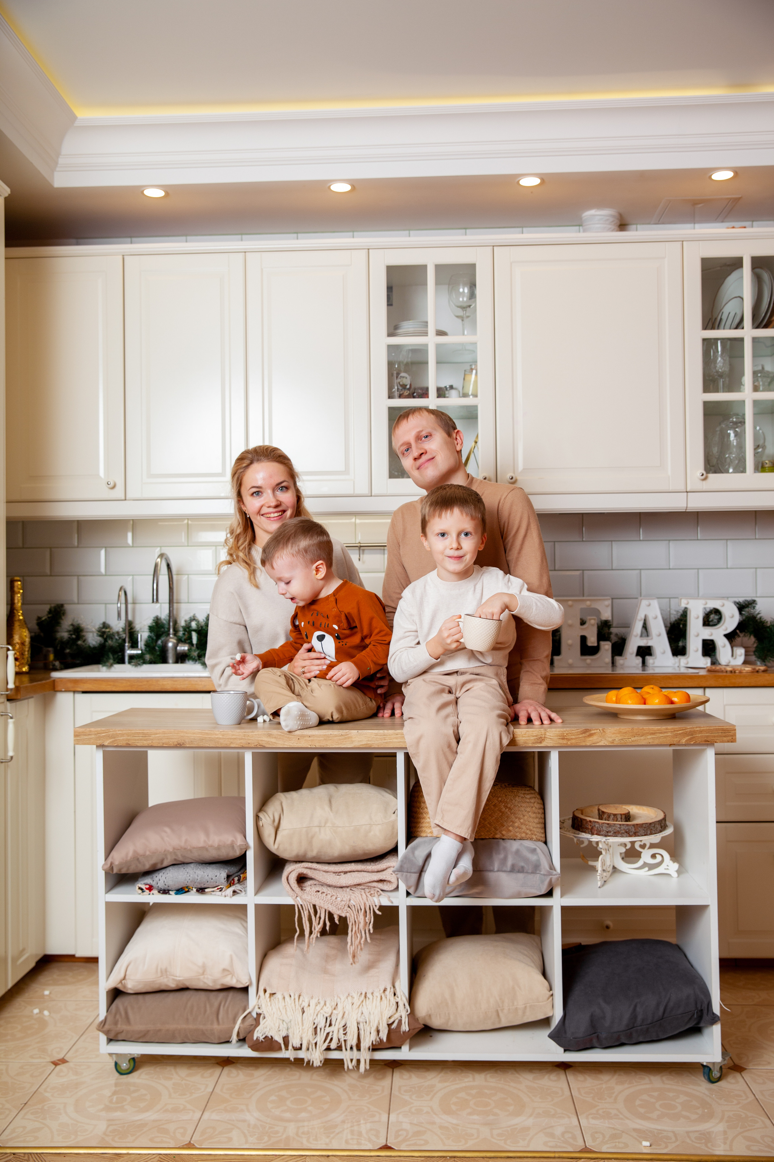 Новогодняя семейная фотосессия. Фотограф в Железнодорожном и Балашихе