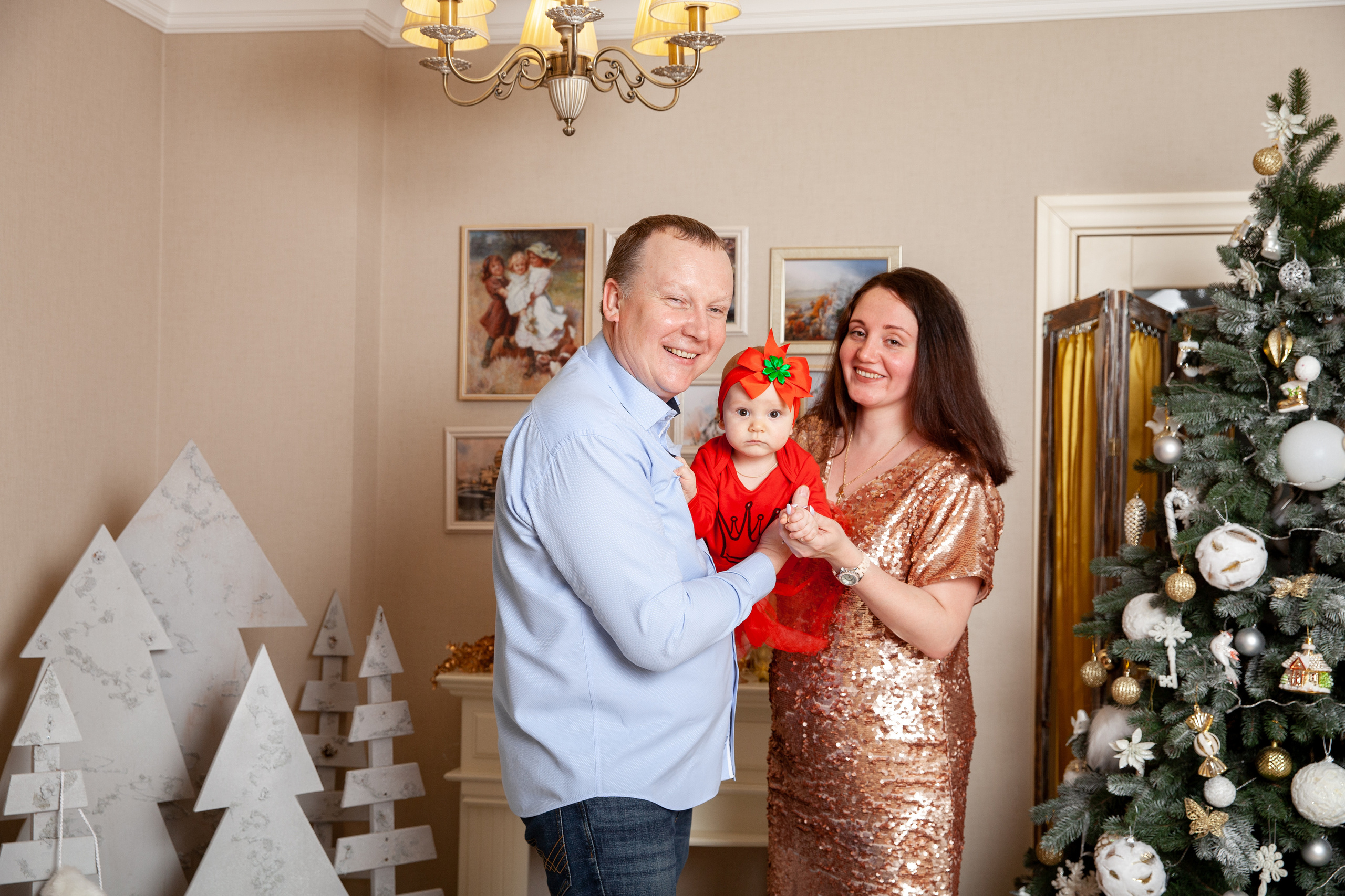 Новый год маленькой Ксюши и родителей. Фотограф в Железнодорожном и Балашихе