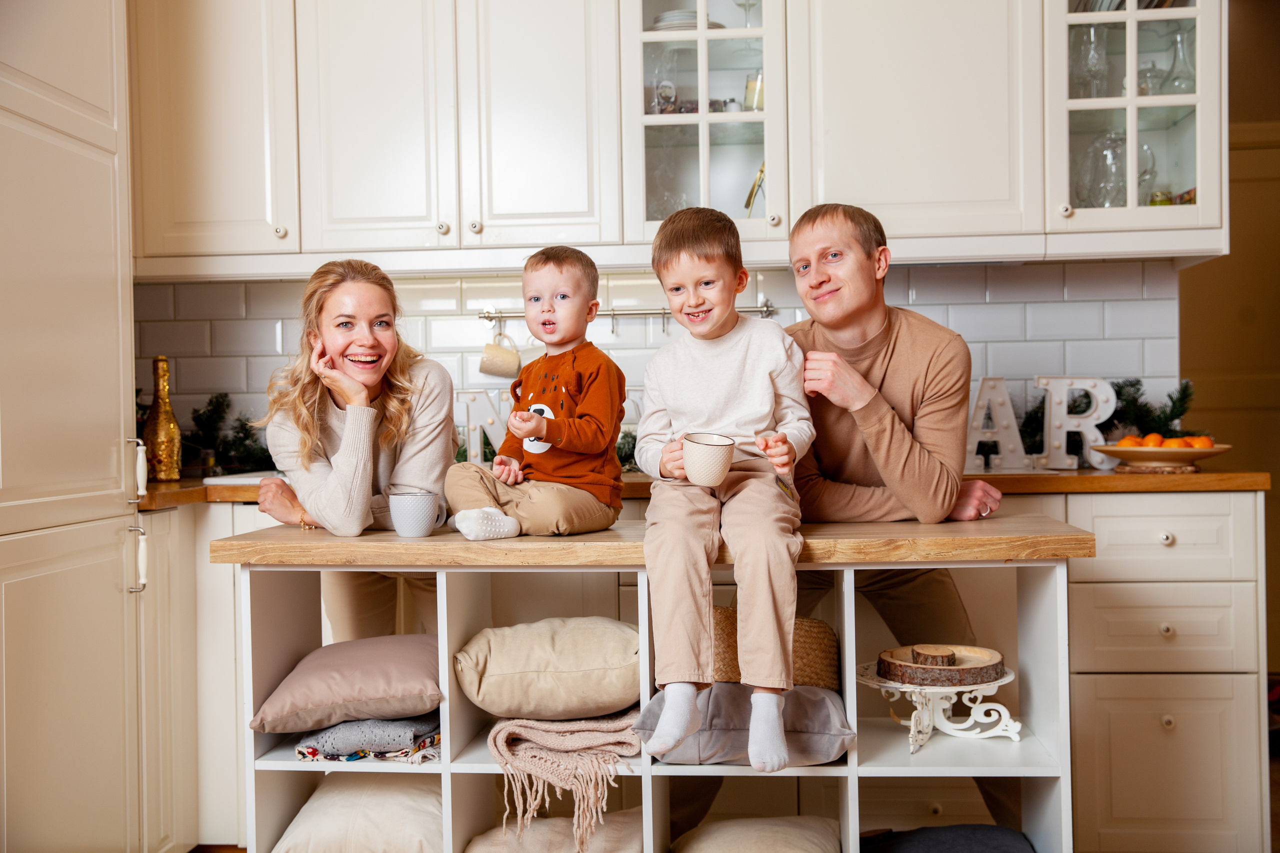 Новогодняя семейная фотосессия. Фотограф в Железнодорожном и Балашихе