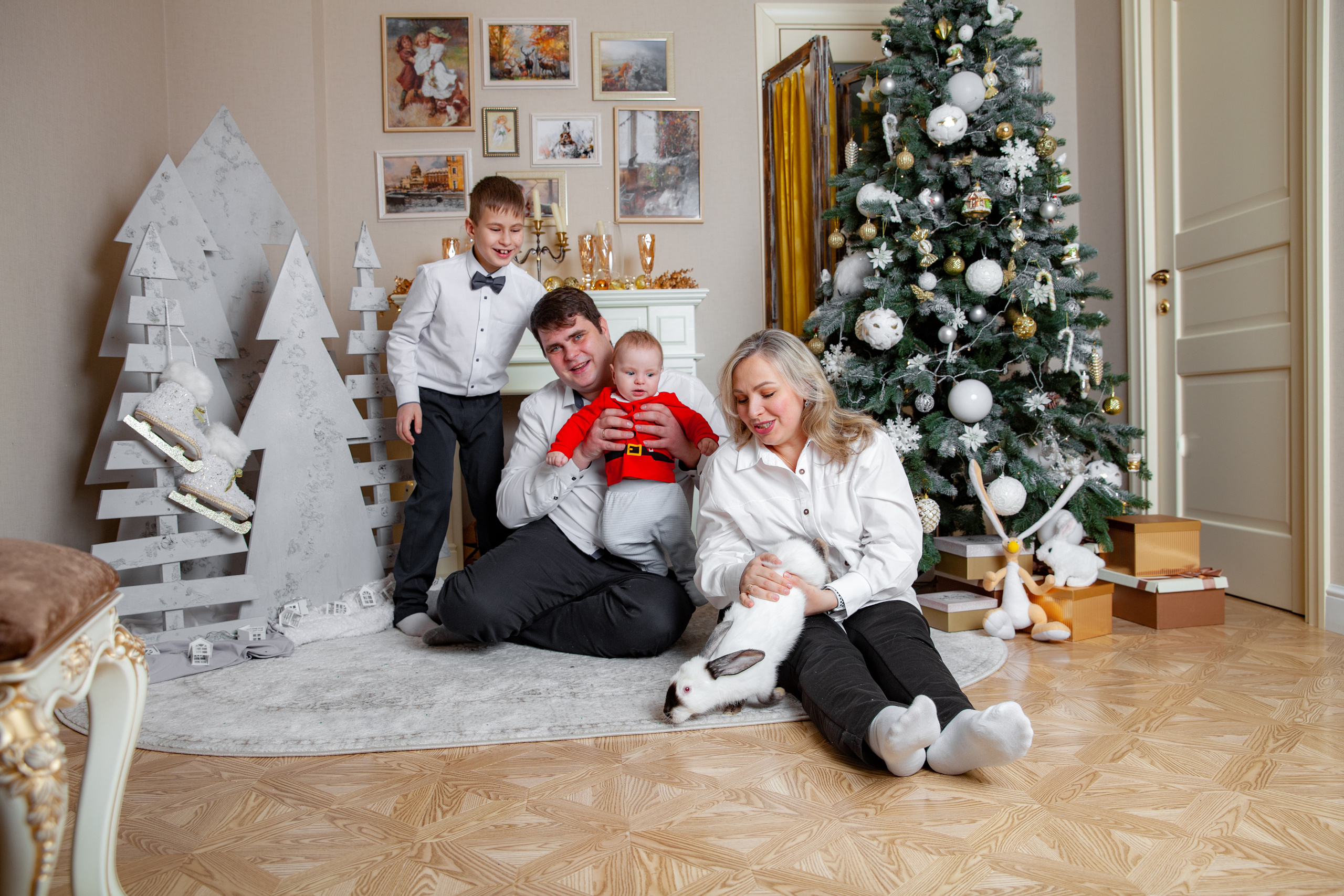Новогодняя фотосессия для Оли и семьи. Фотограф в Железнодорожном и Балашихе