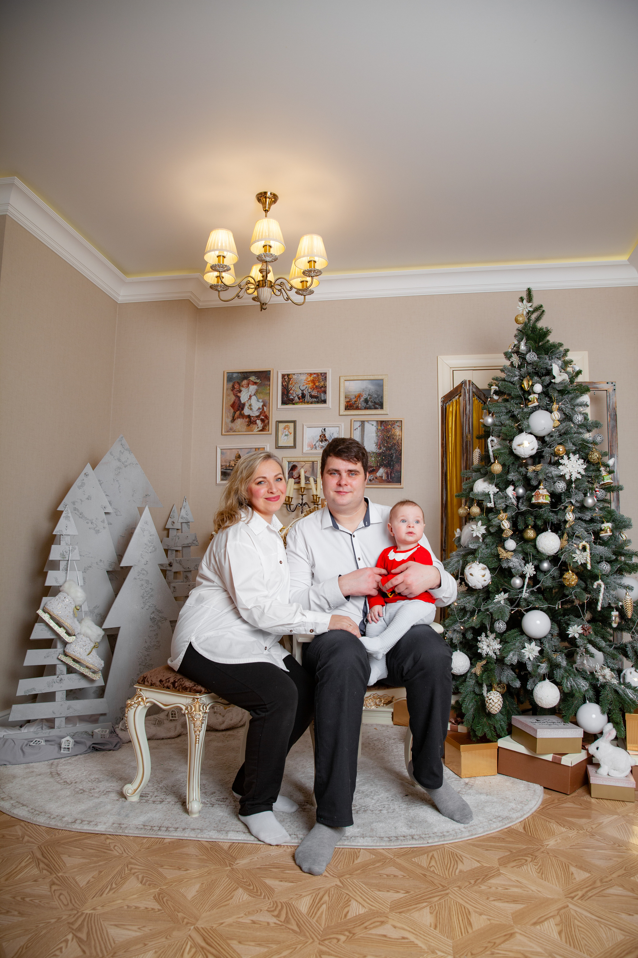 Новогодняя фотосессия для Оли и семьи. Фотограф в Железнодорожном и Балашихе