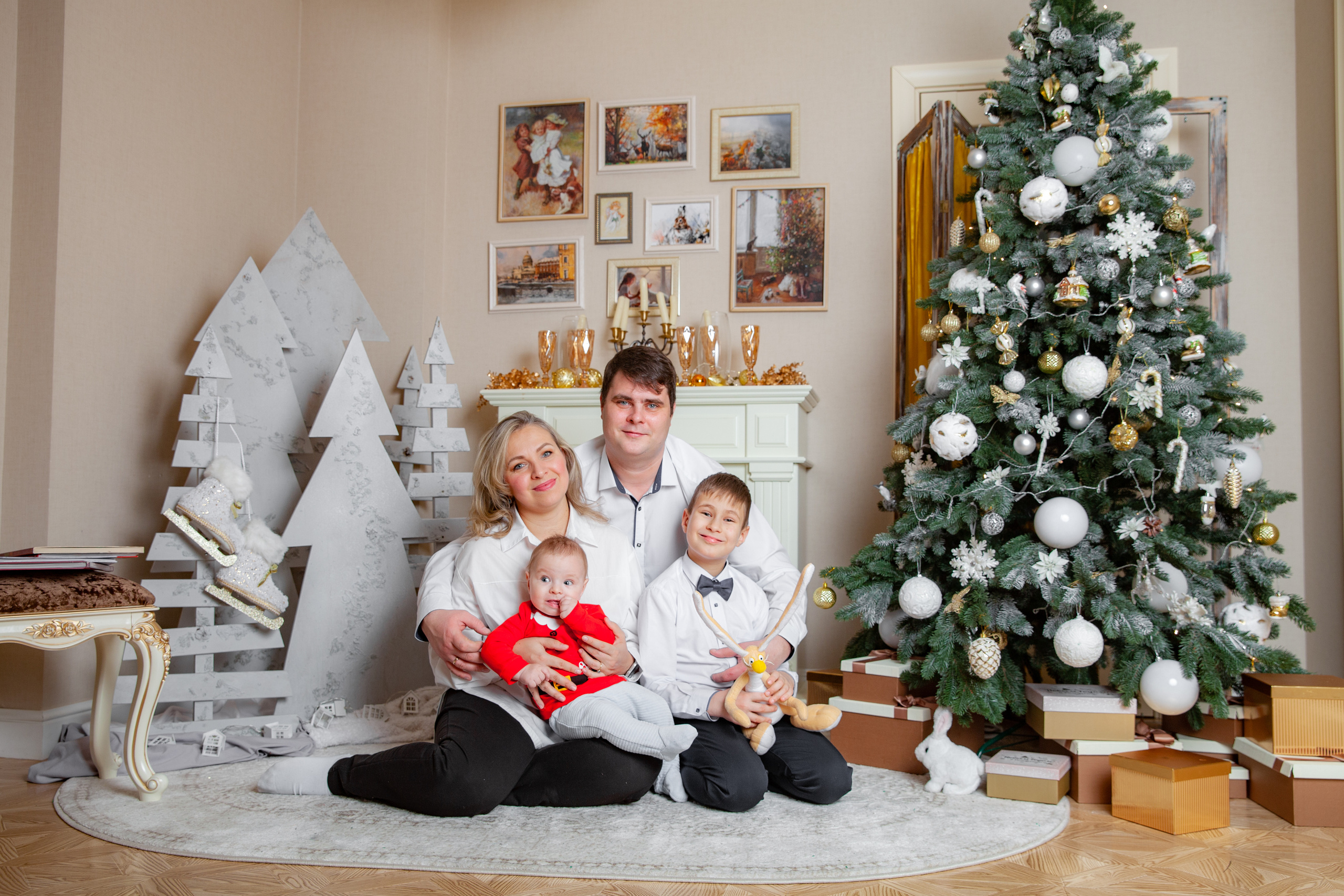 Новогодняя фотосессия для Оли и семьи. Фотограф в Железнодорожном и Балашихе