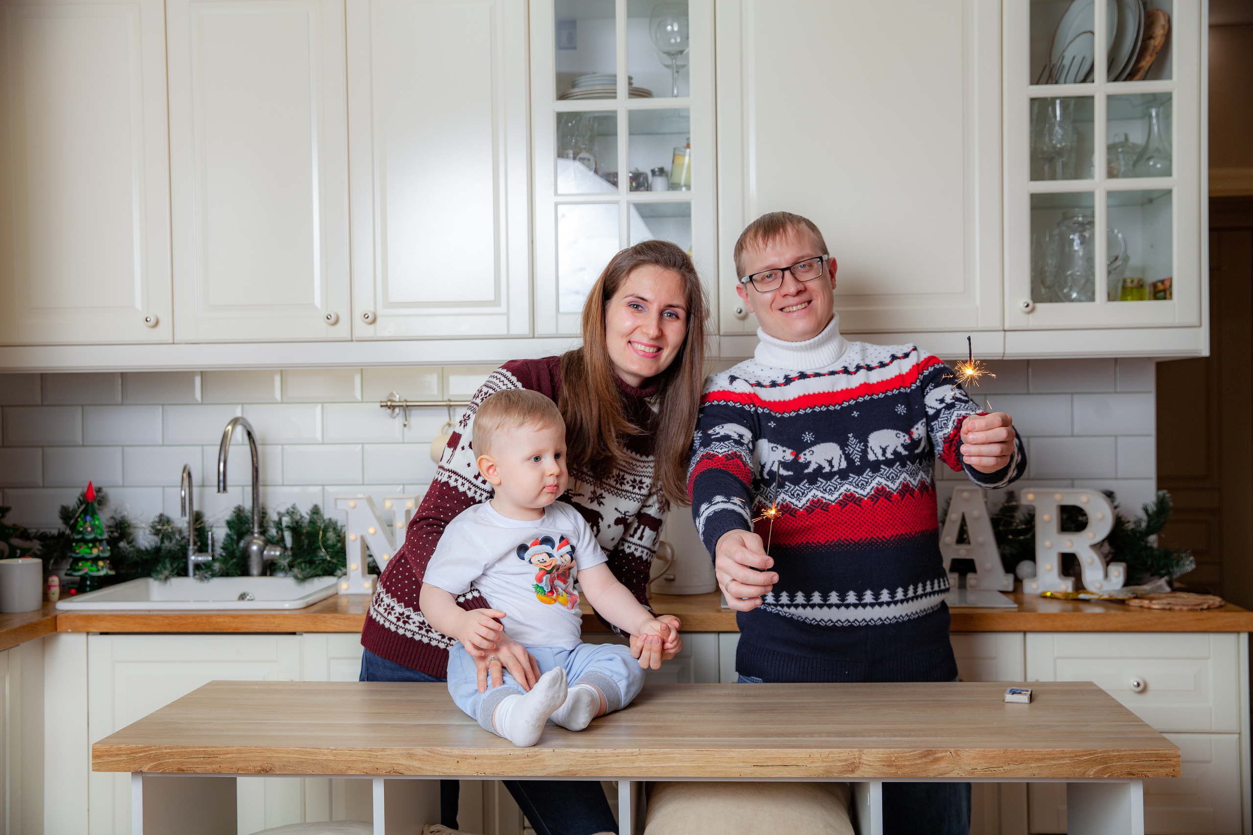 Новогодняя фотосессия для Виталия, Яны и Дани. Фотограф в Железнодорожном и Балашихе
