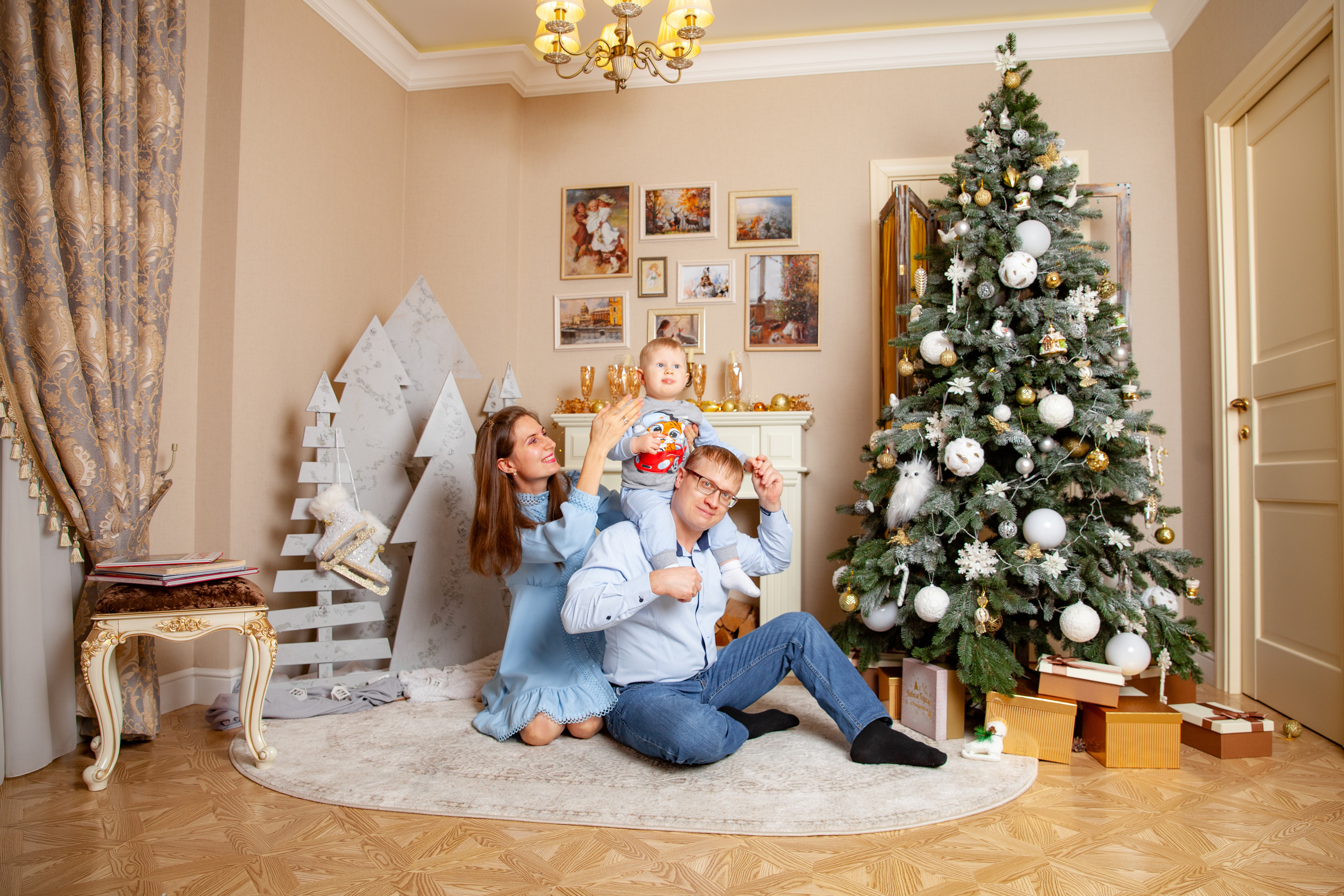 Новогодняя фотосессия для Виталия, Яны и Дани. Фотограф в Железнодорожном и Балашихе