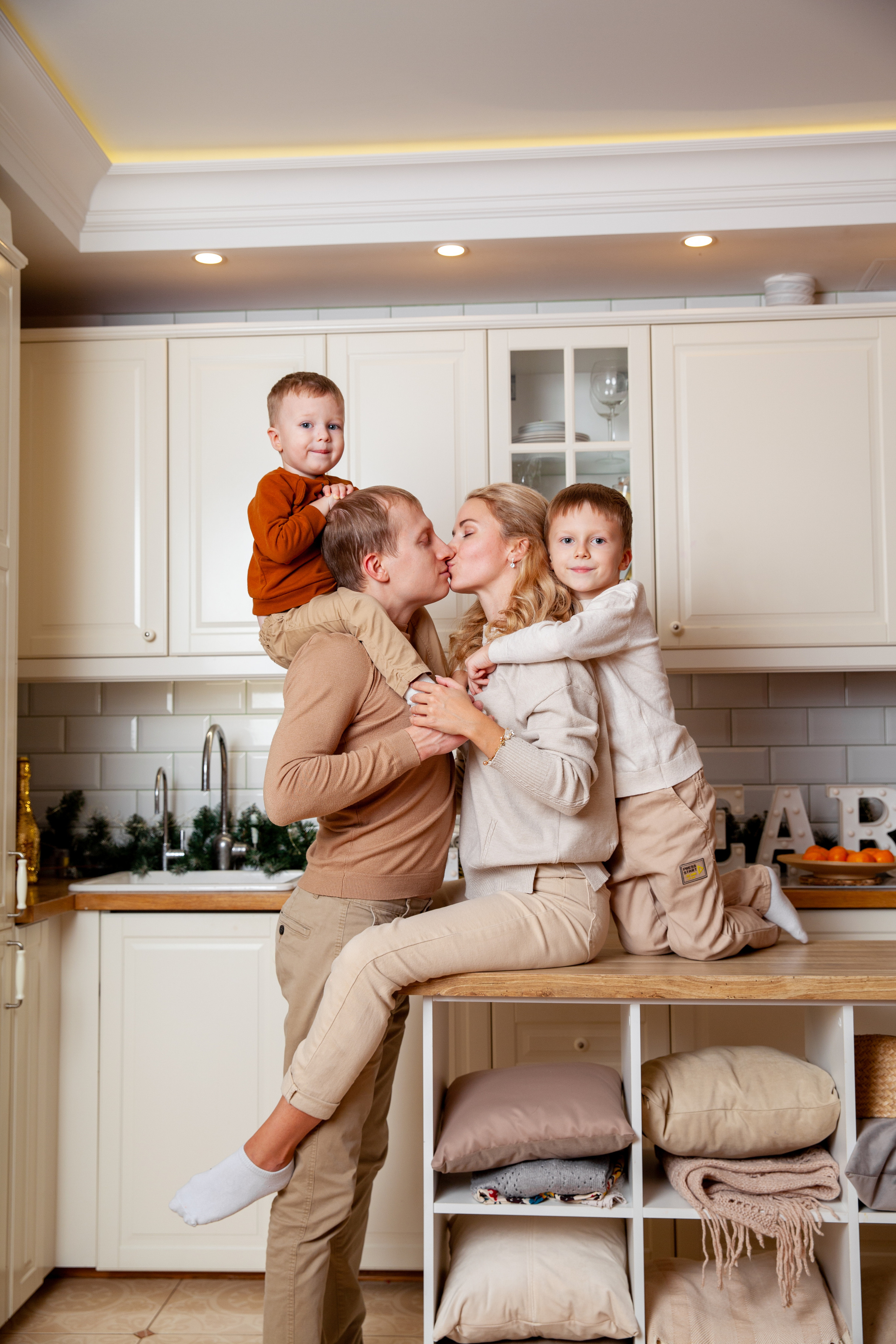 Новогодняя семейная фотосессия. Фотограф в Железнодорожном и Балашихе