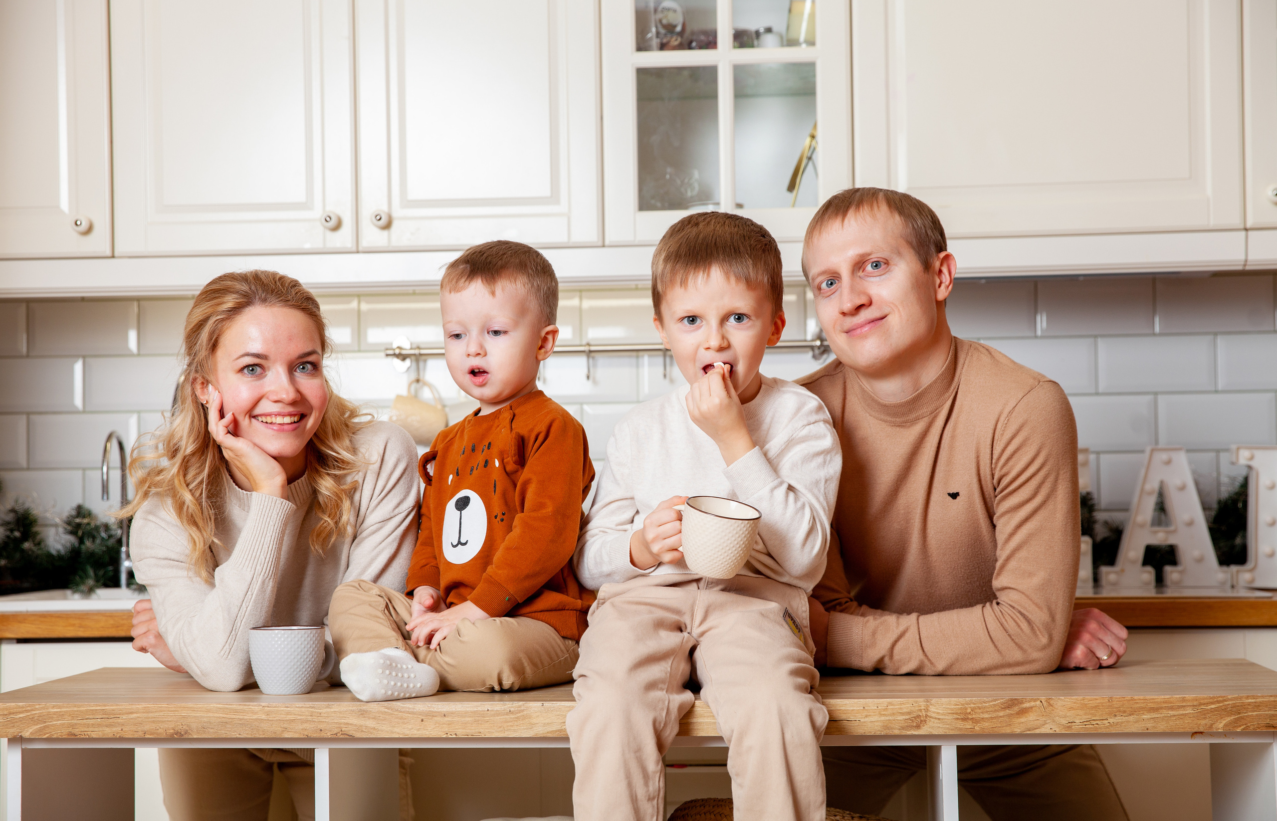 Новогодняя семейная фотосессия. Фотограф в Железнодорожном и Балашихе