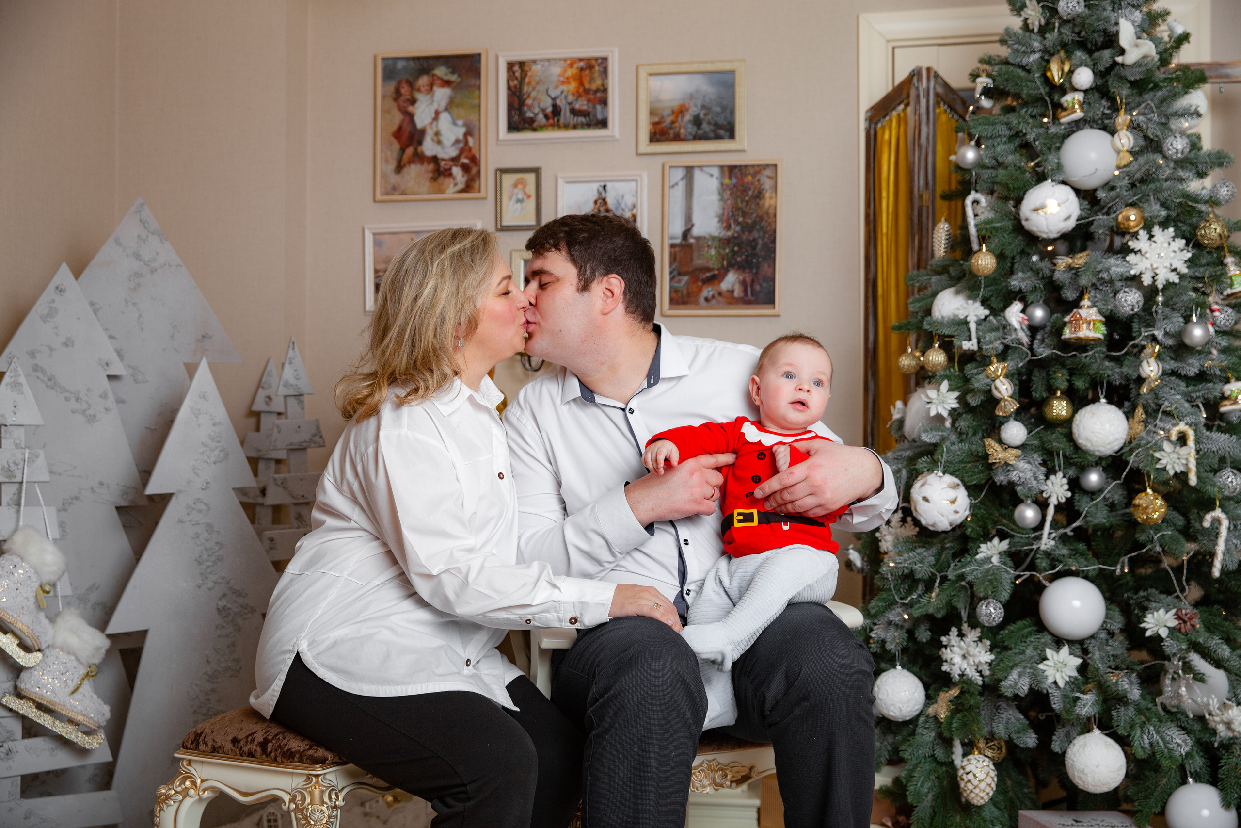 Новогодняя фотосессия для Оли и семьи. Фотограф в Железнодорожном и Балашихе
