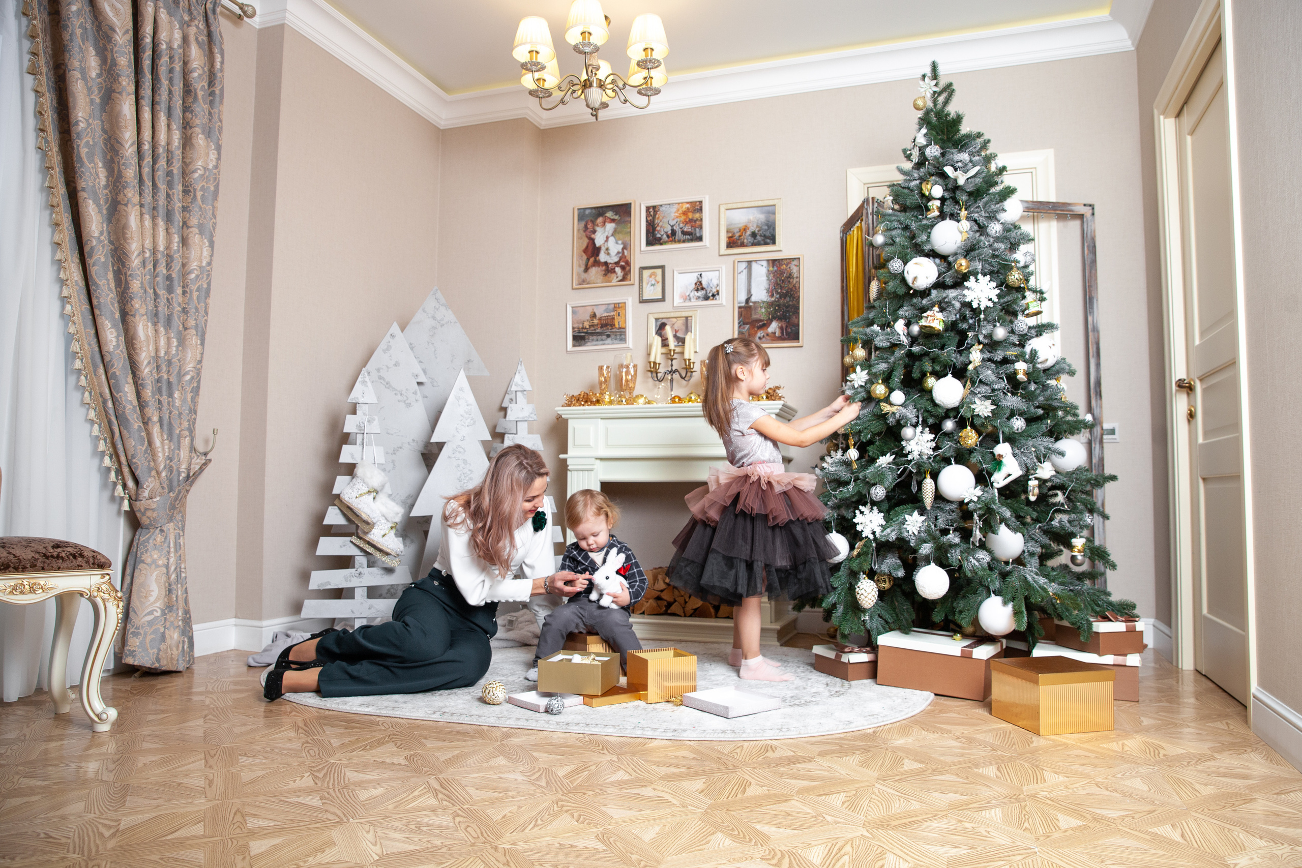 Мария с малышами. Новогодняя фотосессия. Фотограф в Железнодорожном и Балашихе