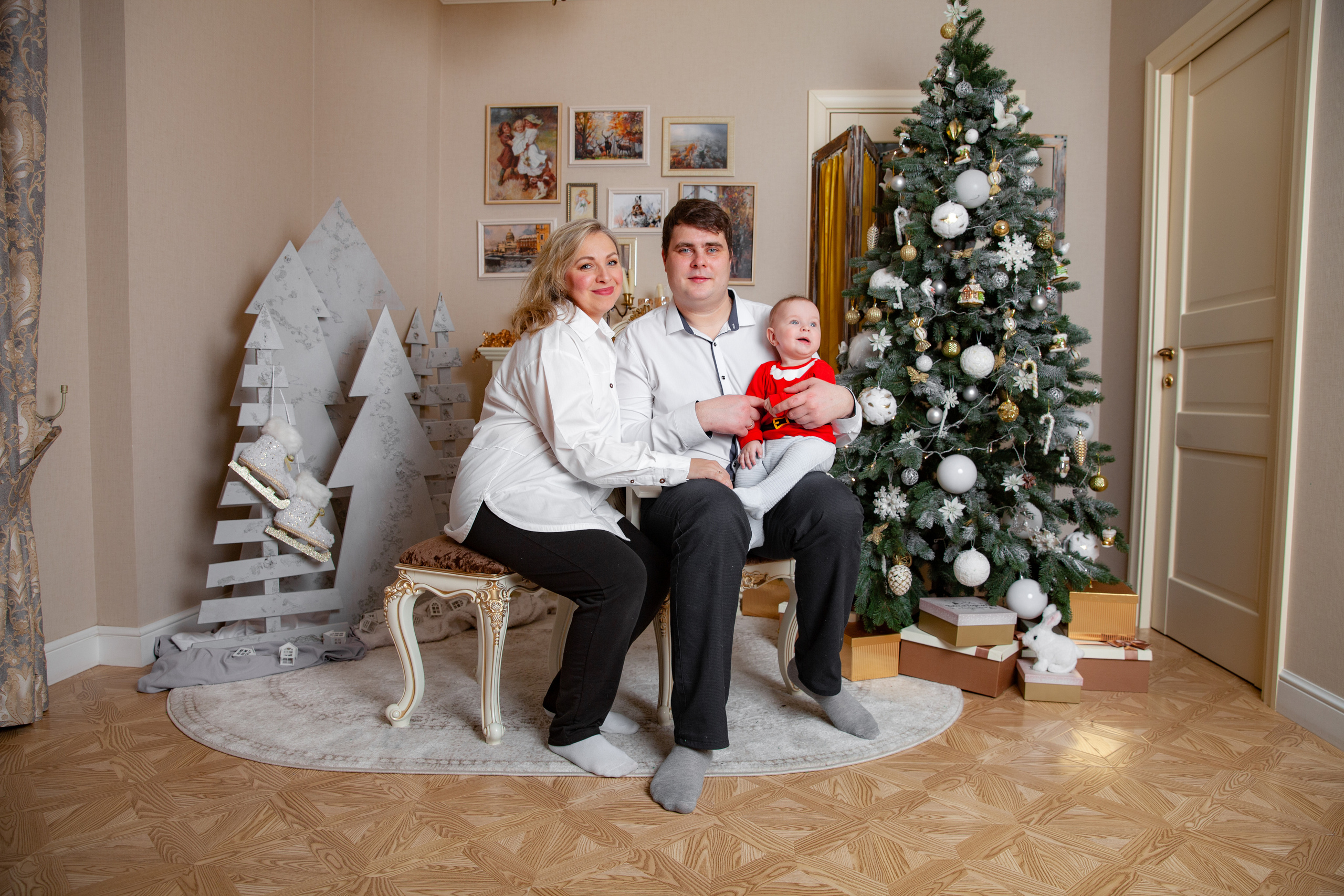 Новогодняя фотосессия для Оли и семьи. Фотограф в Железнодорожном и Балашихе