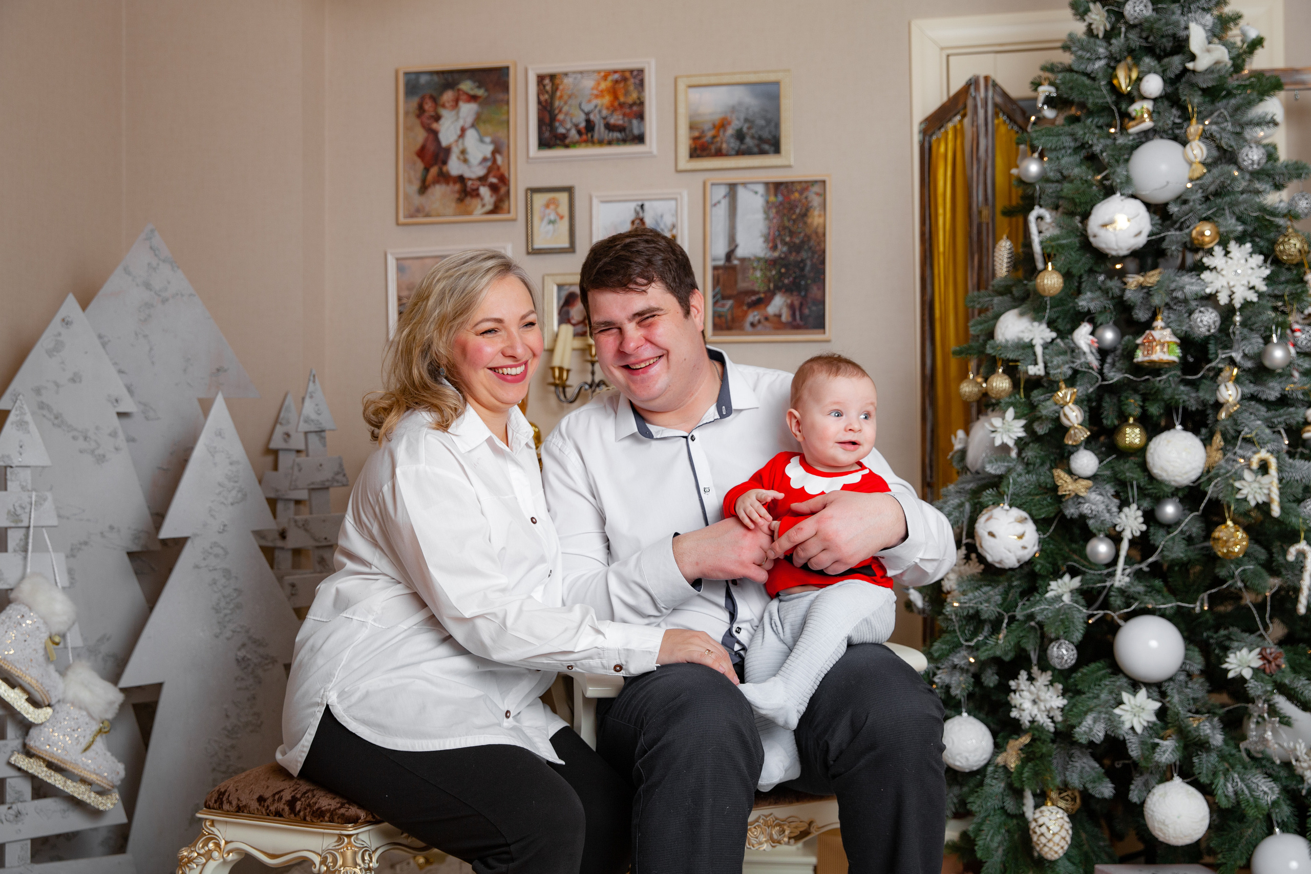 Новогодняя фотосессия для Оли и семьи. Фотограф в Железнодорожном и Балашихе