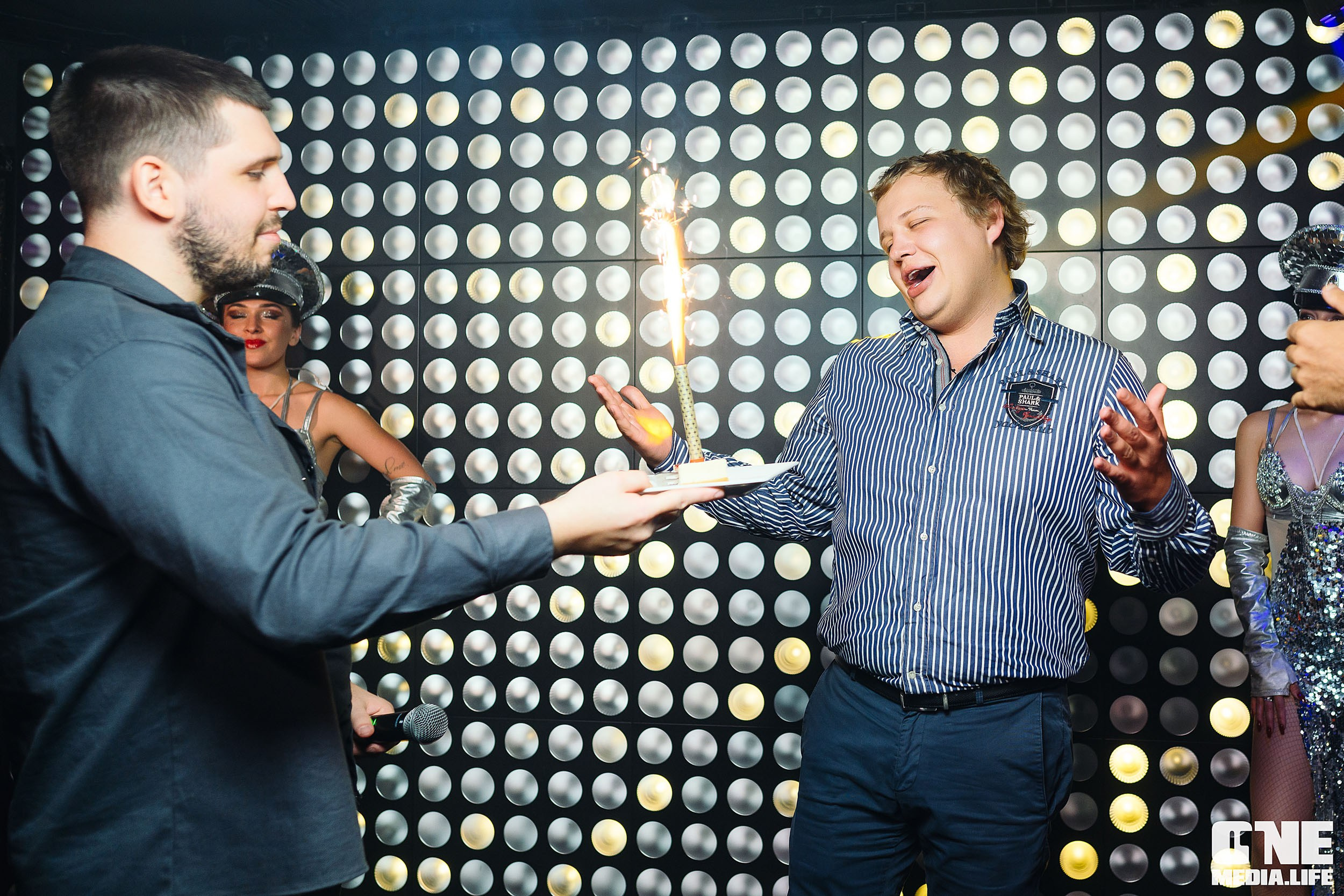 Фоторепортаж из караоке-клуба Эйфория. One Media Life: фоторепортажи, фотоотчеты с мероприятий и заведений