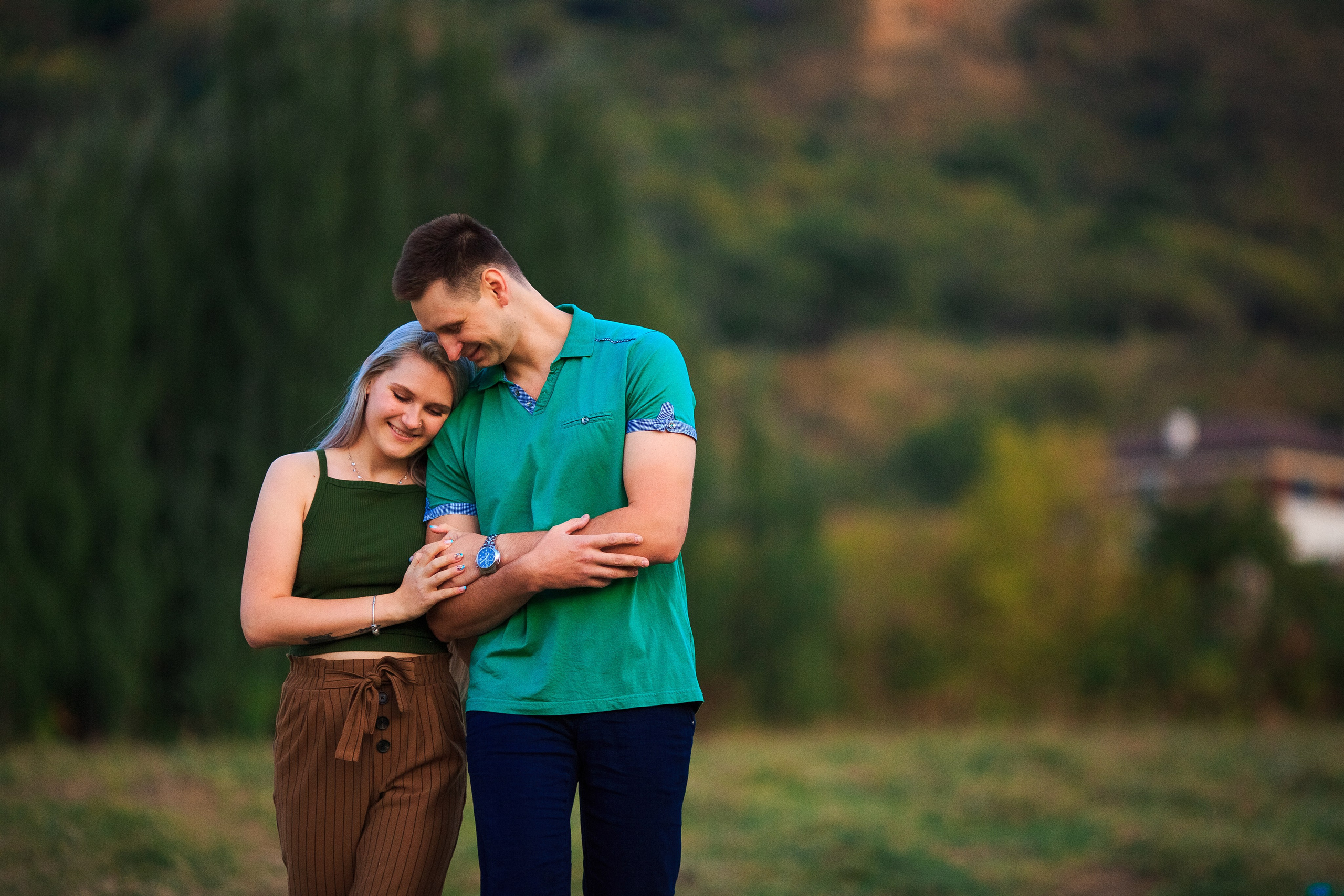 Фотосессия в стогах Алматы. Свадебный и семейный фотограф в Алматы Алексей Балышев