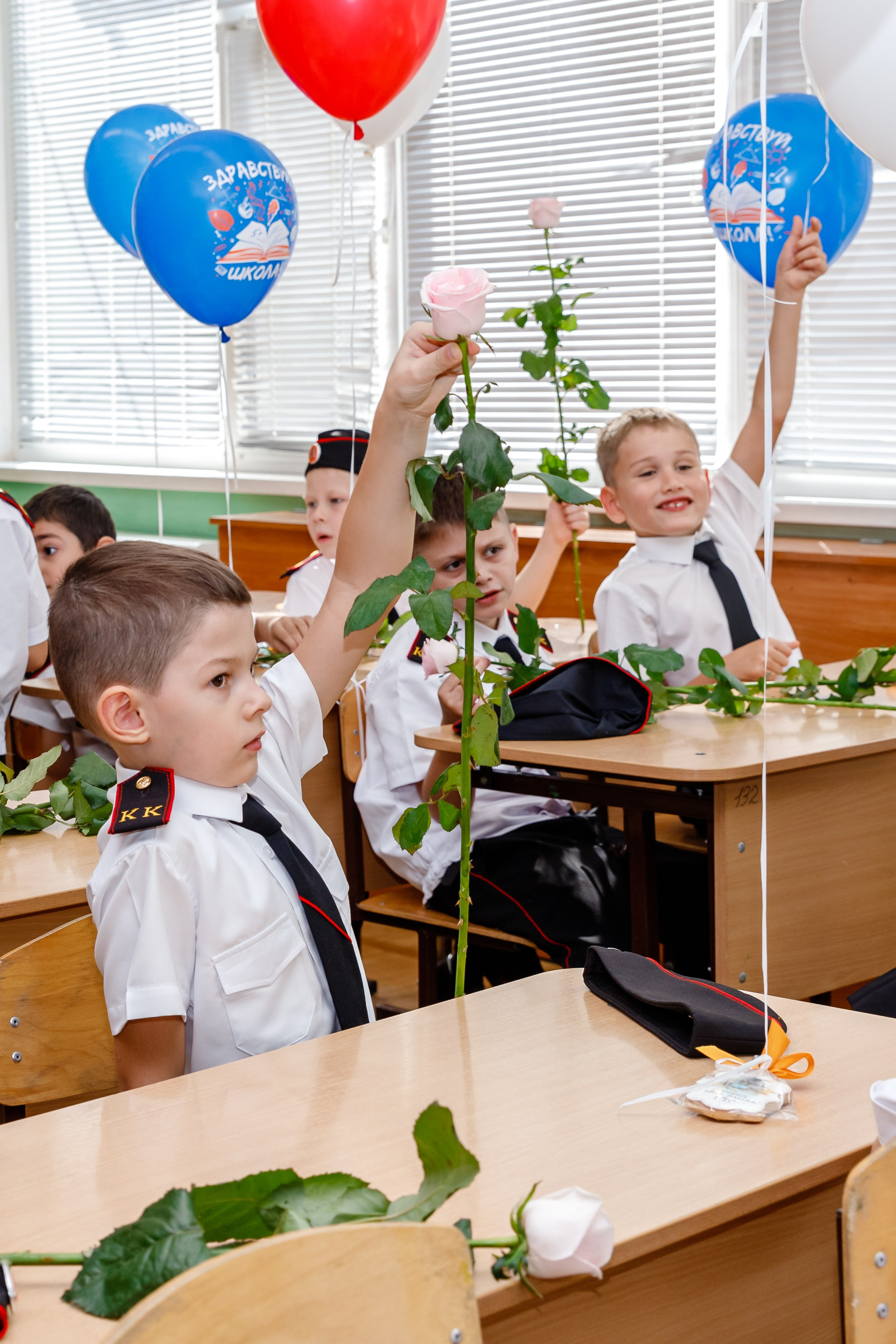 ПЕРВЫЙ ЗВОНОК. Марина Ушакова. Фотограф. Выпускные альбомы. г. Краснодар