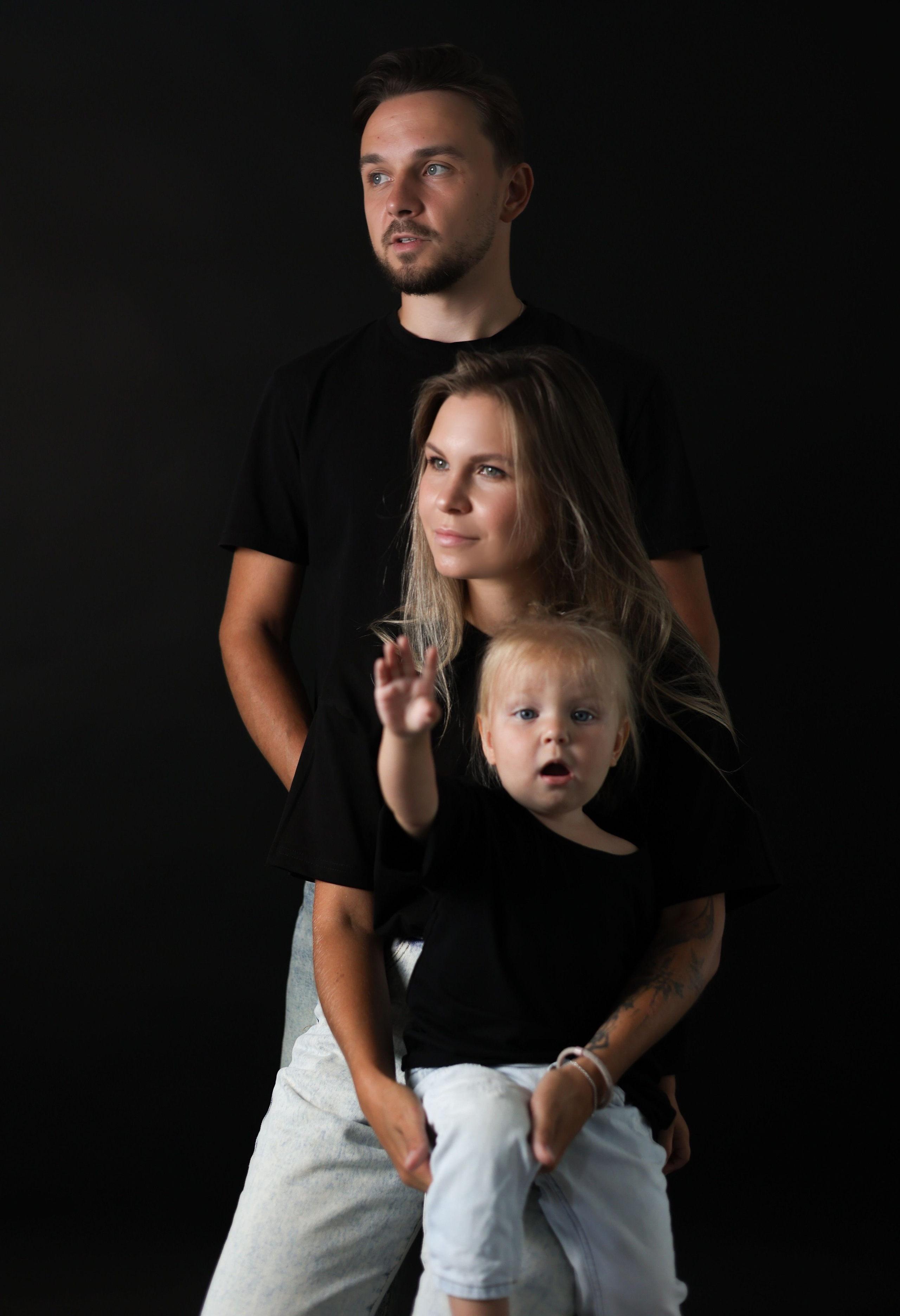 Фотосессия Алены, Алисы и Андрея. Фотограф ANNA GEREIHAN