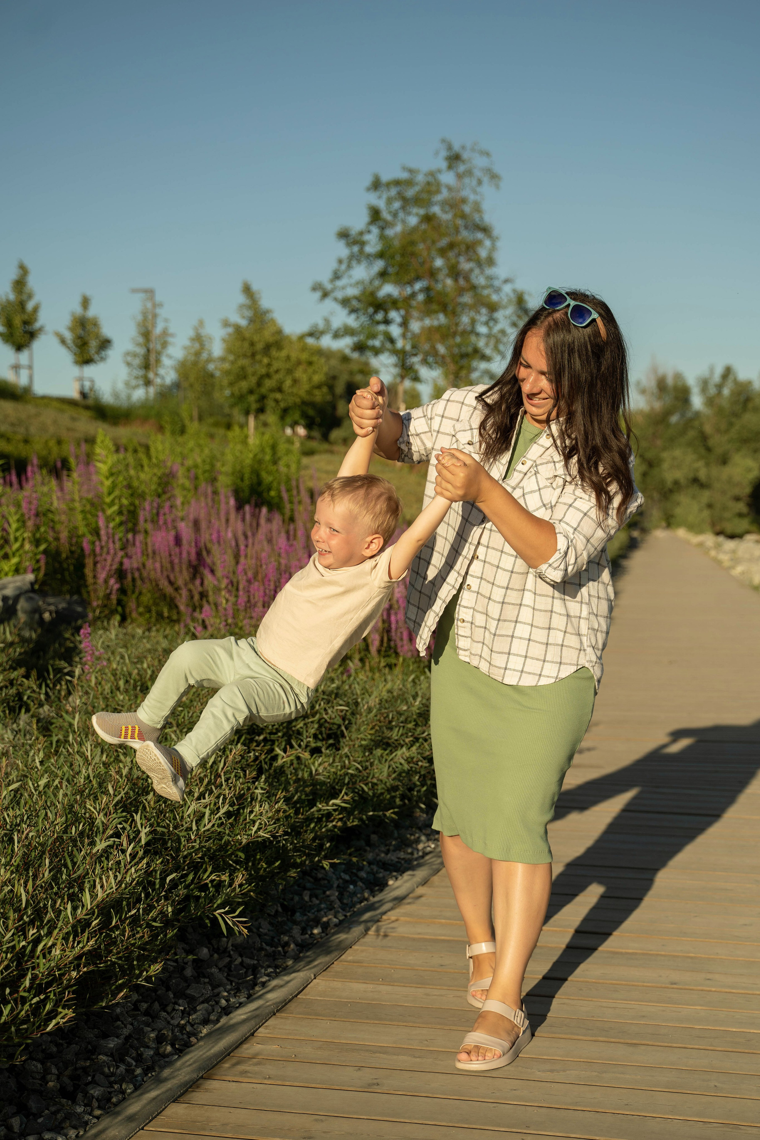 Семейная прогулка. Главная