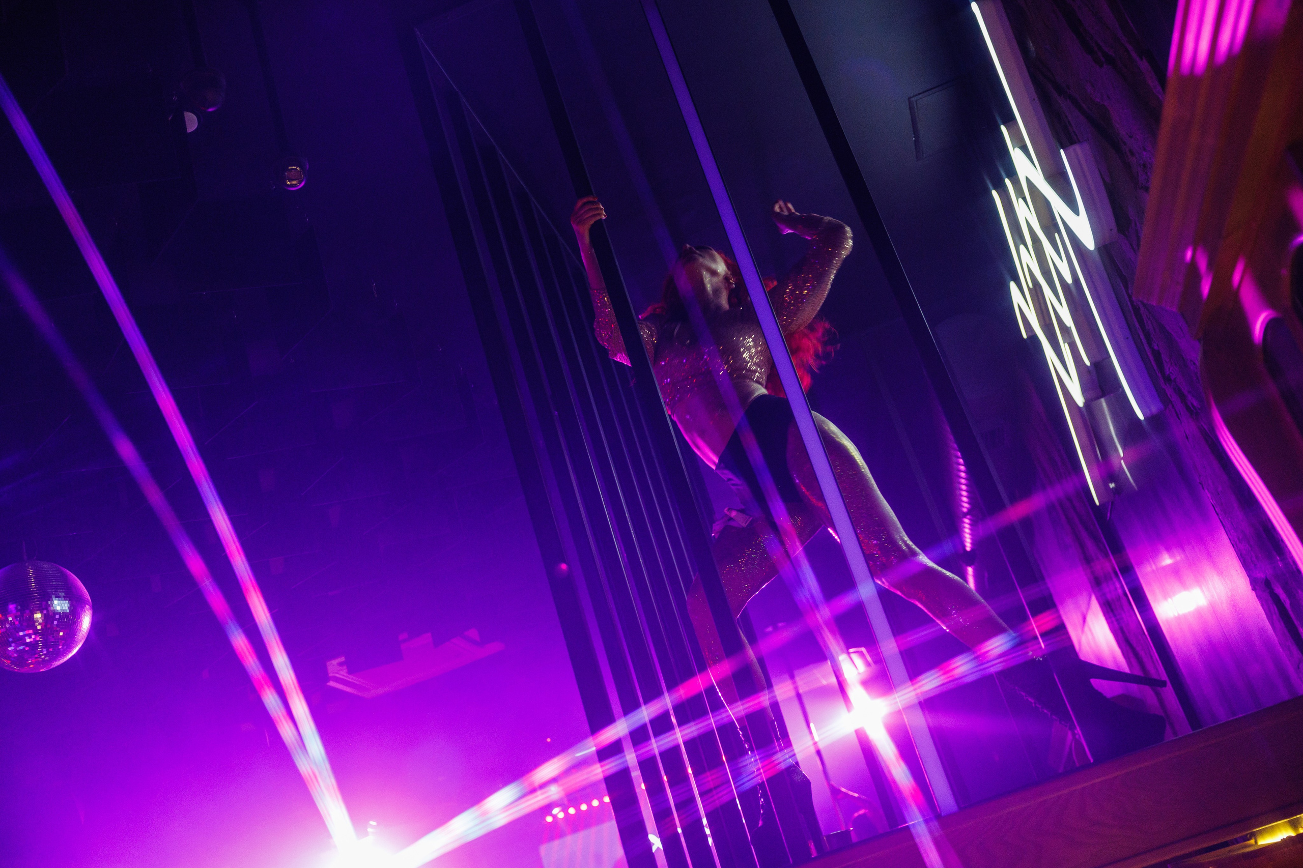 Бар XXXX 10 лет. Фотограф Ставрополь Петр Голубенко