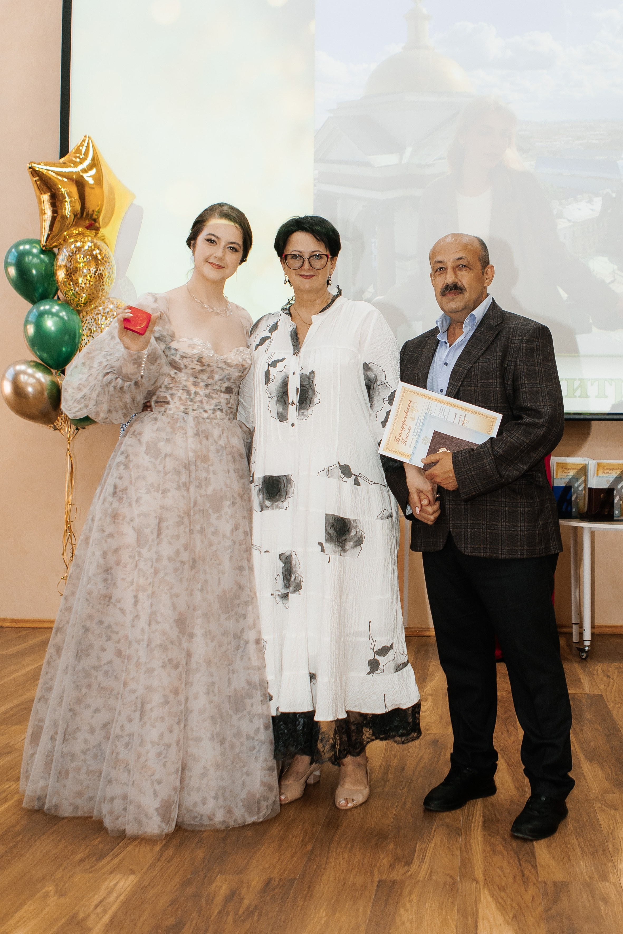 Выпускной Гимназия 12 2024 г. Свадебный и портретный Фотограф в Липецке Дмитрий Котюков