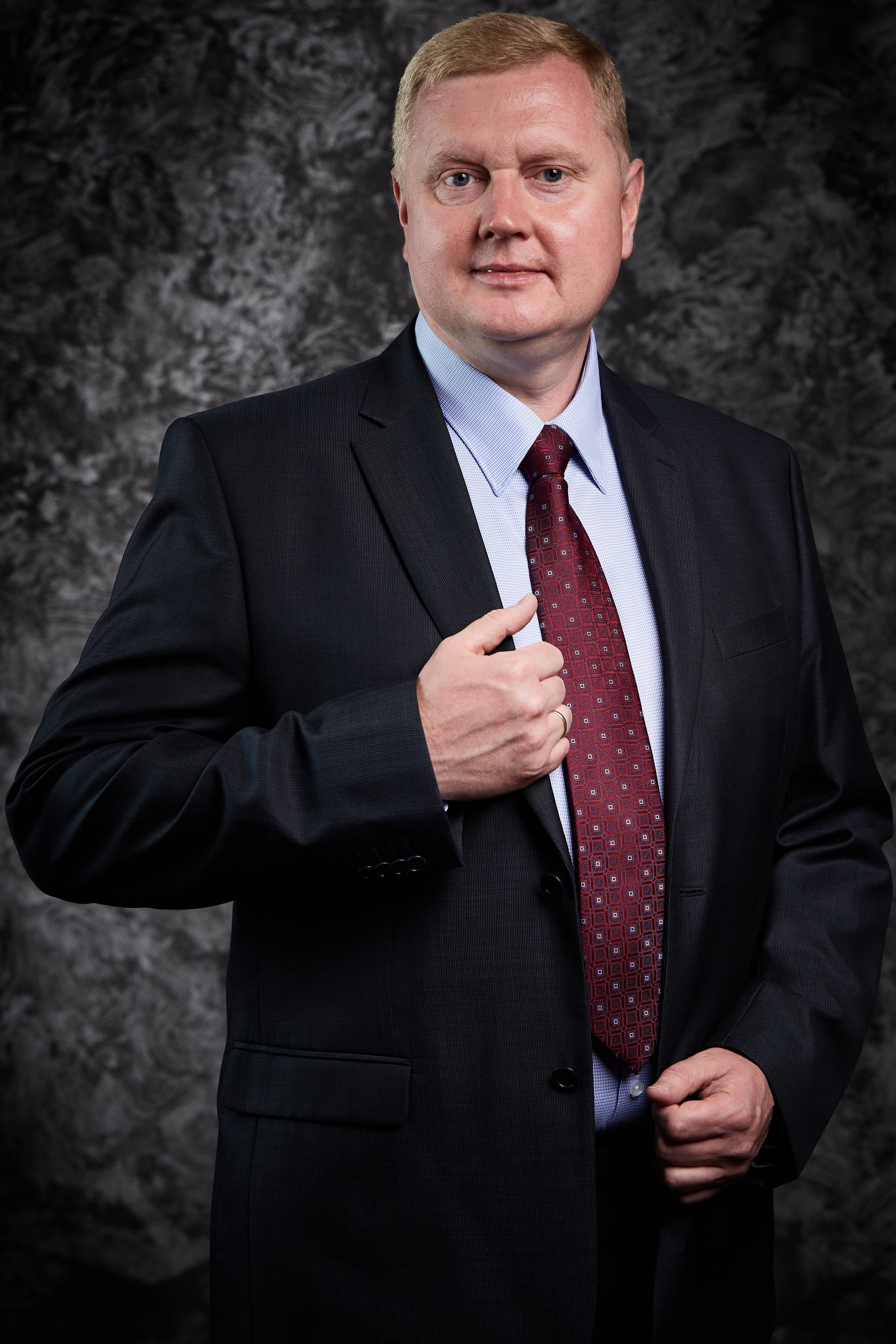 Фото в деловом стиле. Сделать портрет в деловом стиле в Зеленограде. Бизнес портрет. Фото на резюме, анкету, сайт знакомств