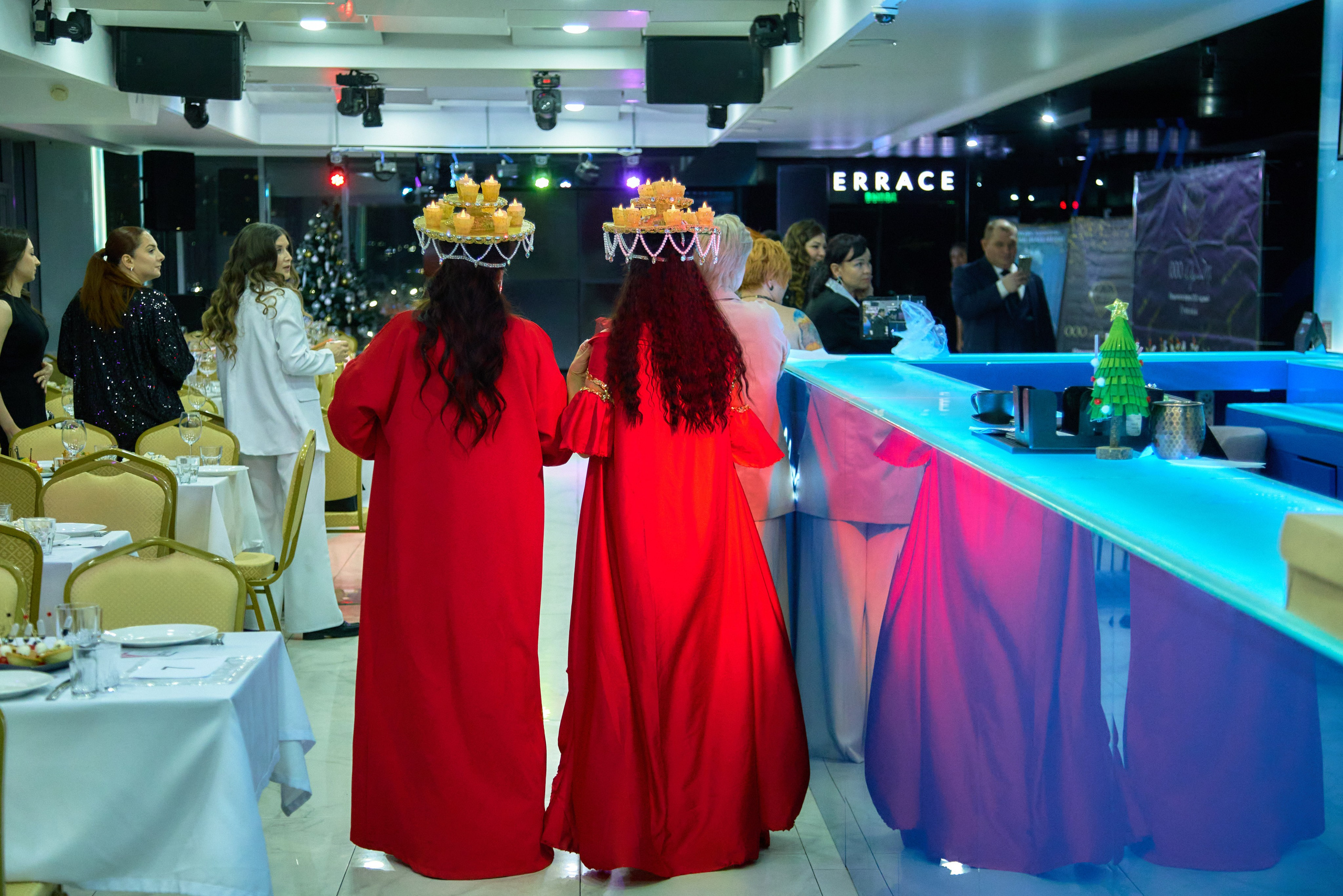 Зал КРАСА МАСС-МЕДИА ЧУВАШИИ. Владимир Суздалов (ProMaXe) — Портретный фотограф, тематические фотосессии в Чебоксарах