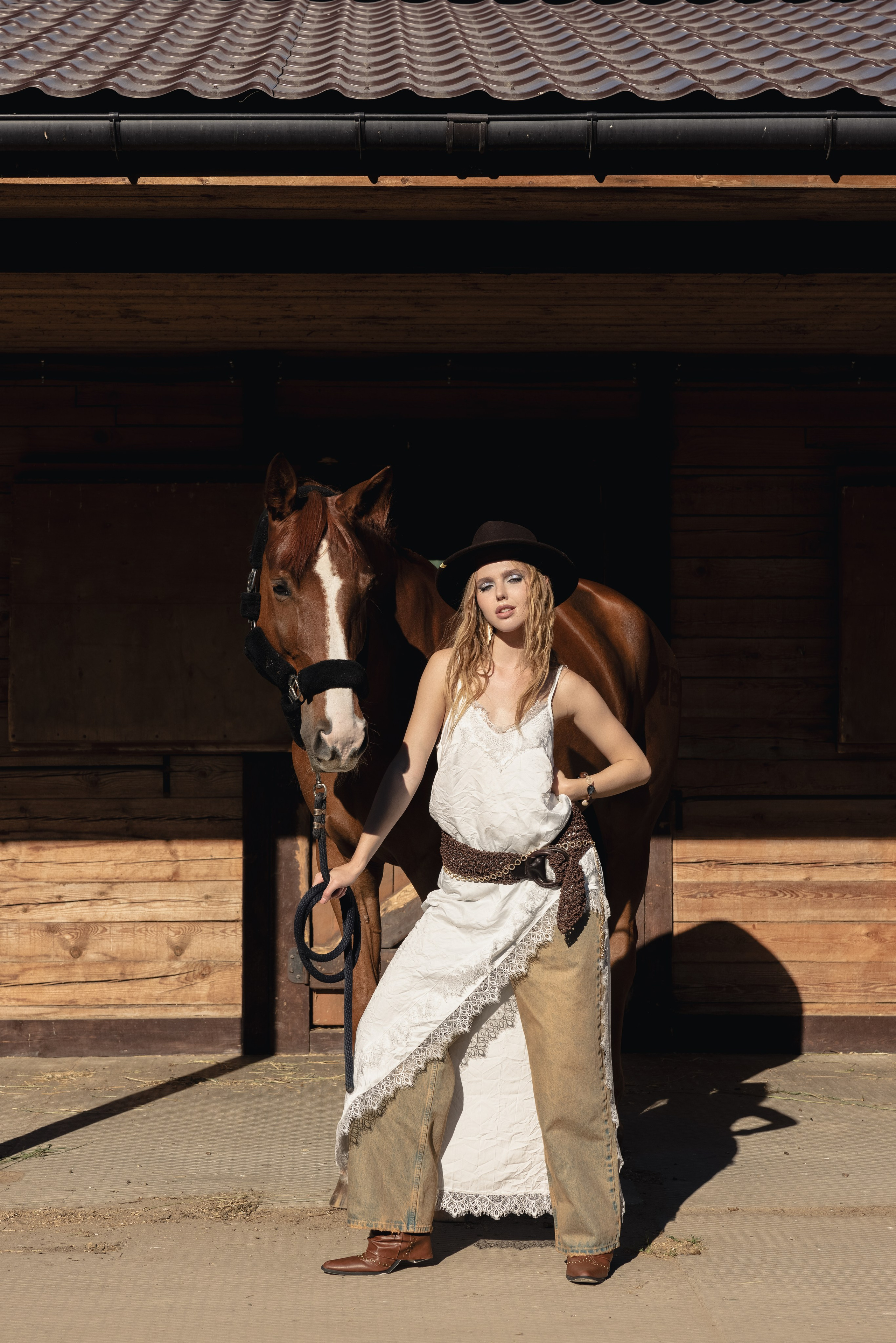 Western. Photographer. Producer. Retoucher