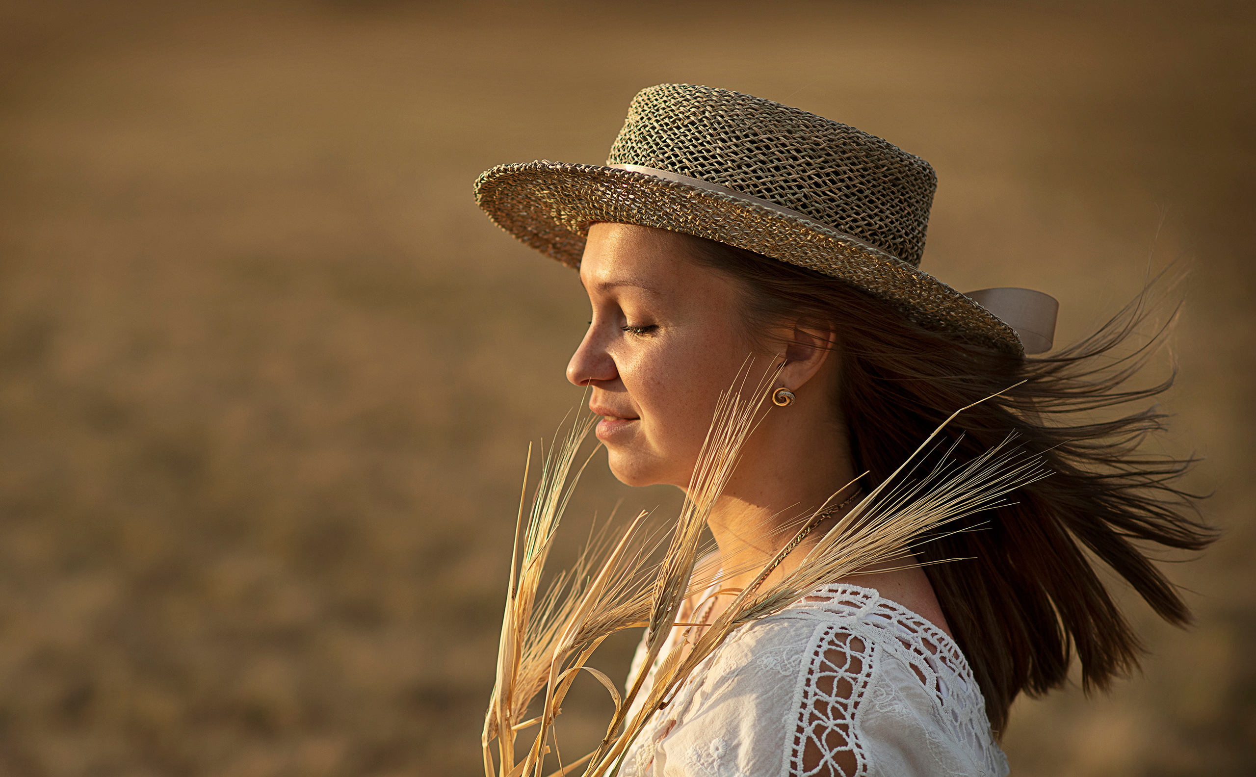 Оксана. Женский, семейный и контент-фотограф в Оренбурге Анна Соловых