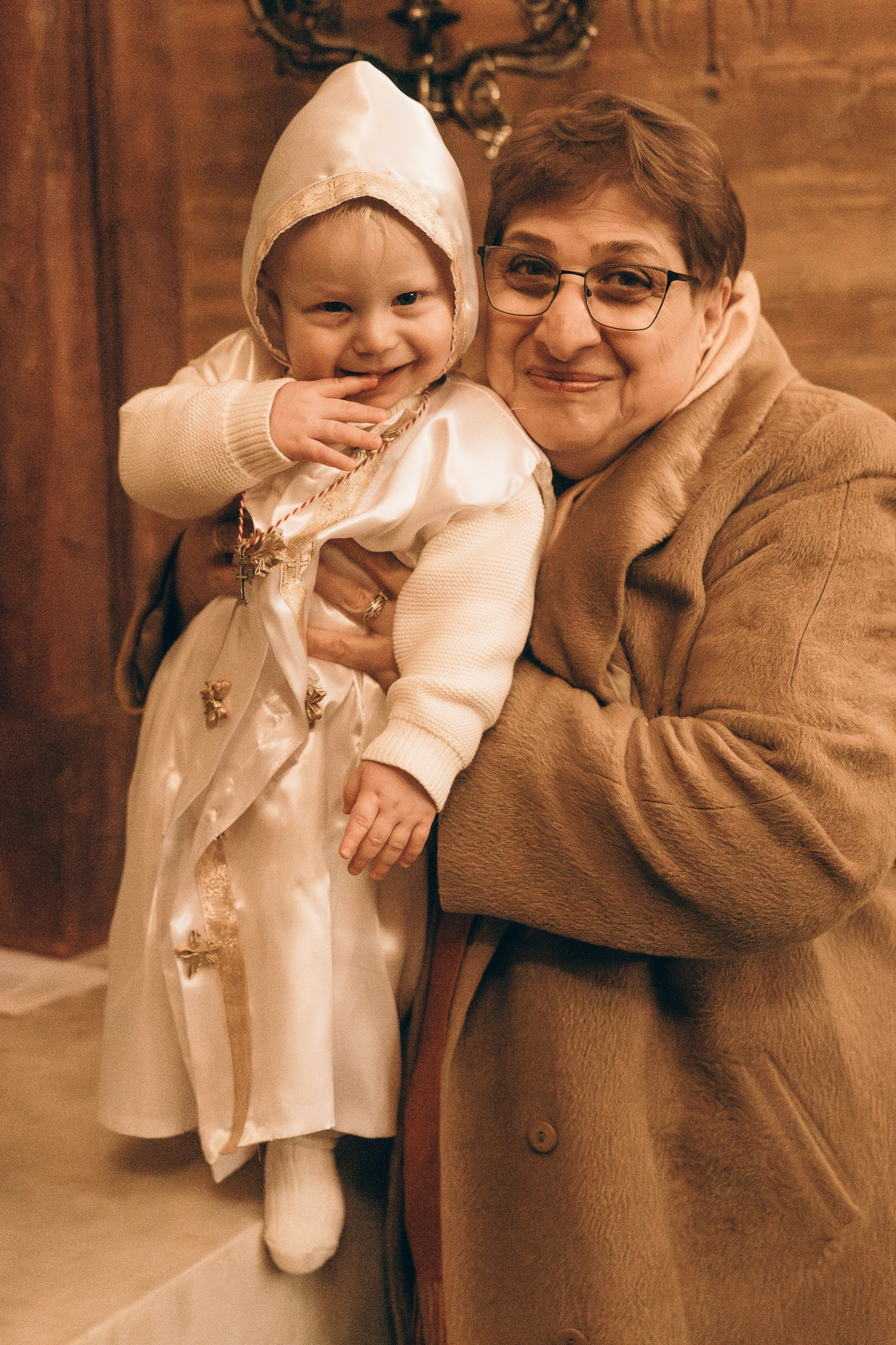 Таинство Крещения в Армянской церкви. Семейный, ньюборн фотограф, фотограф на роды в Москве, Виктория Тюльдюкова