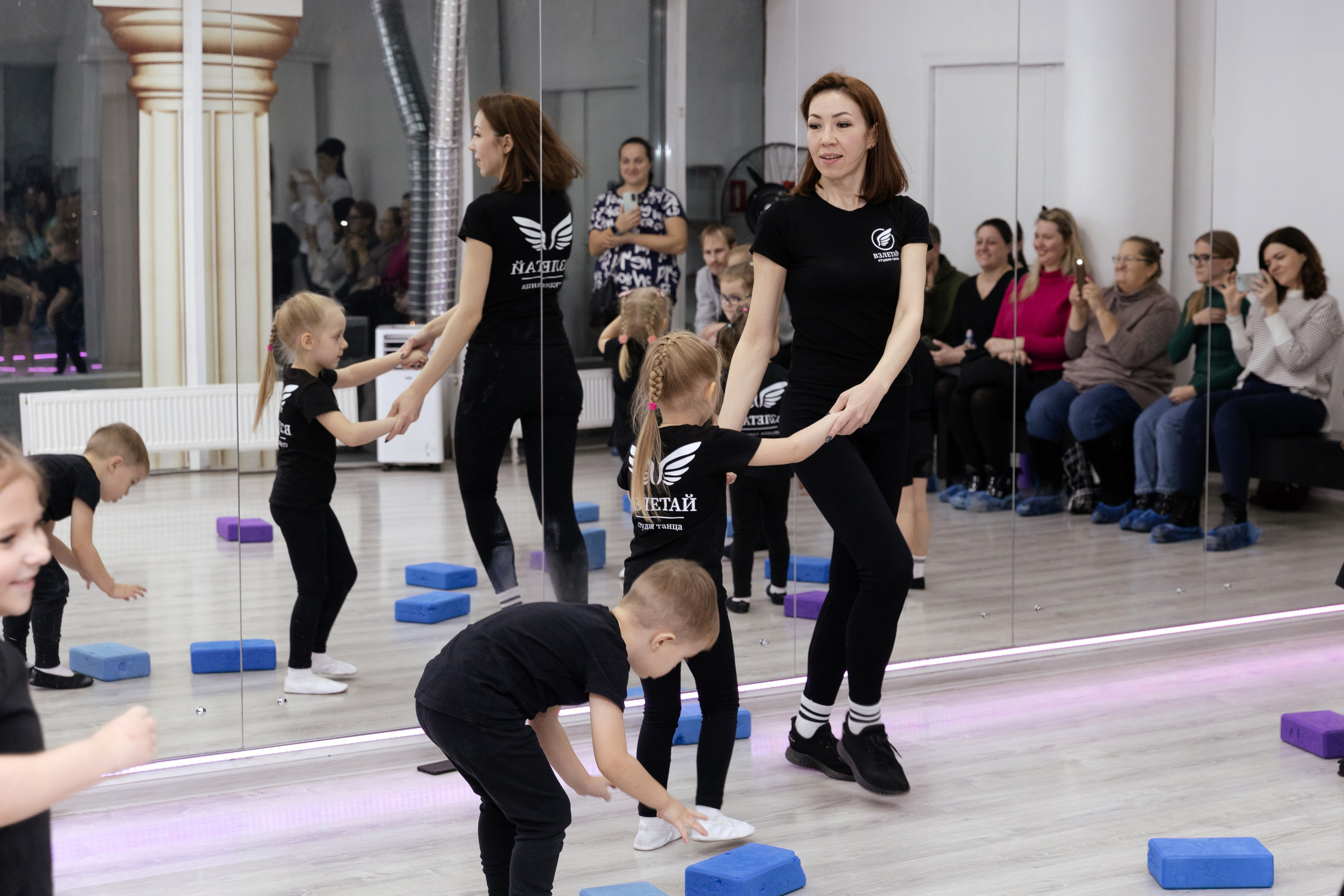 Студия «Взлетай». Открытый урок. Семейный фотограф — Макс Белогрудов