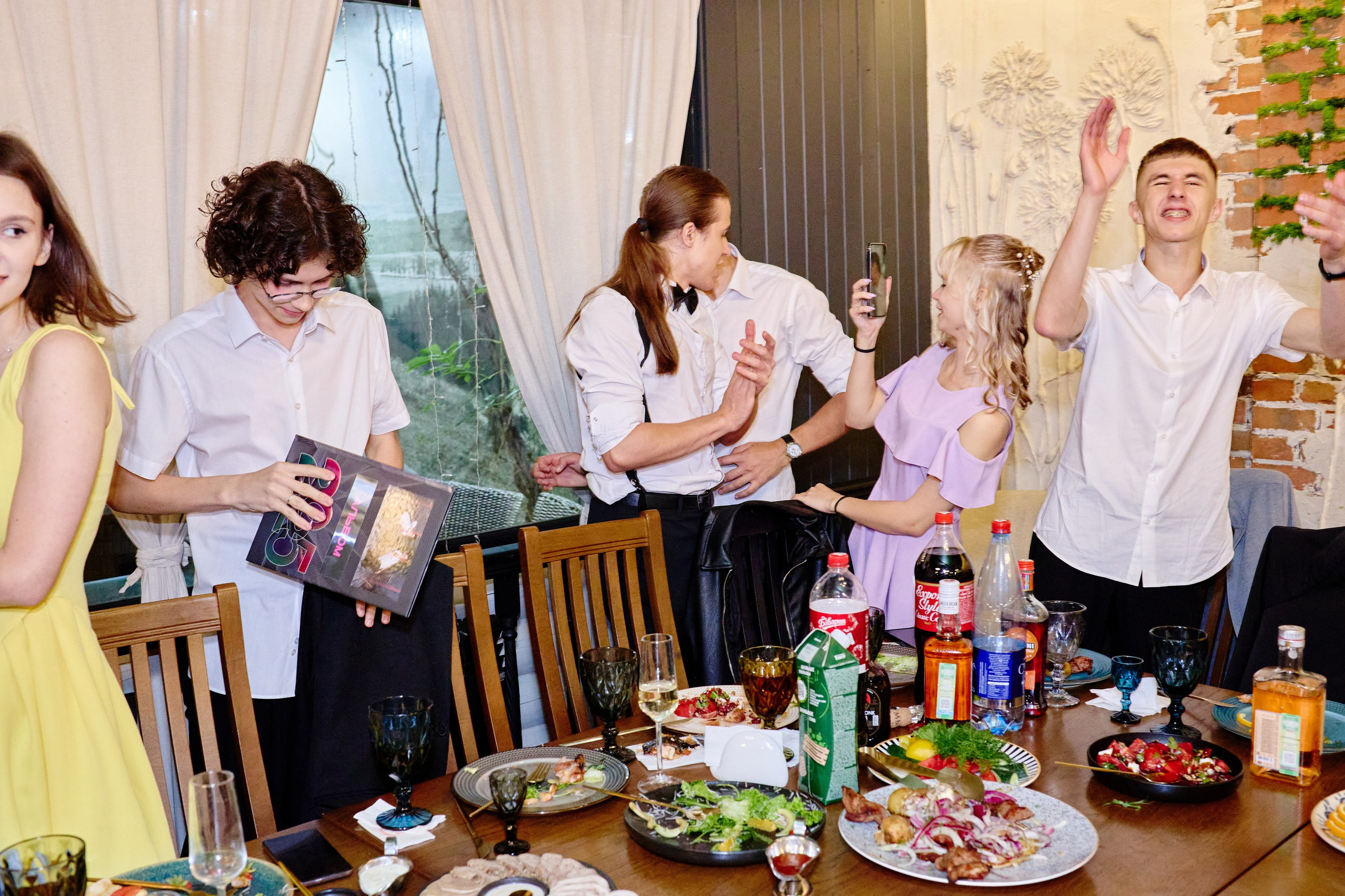 Выпускной 35 Сош. Фотограф Выпускные альбомы Таганрог Сергей Коробченко