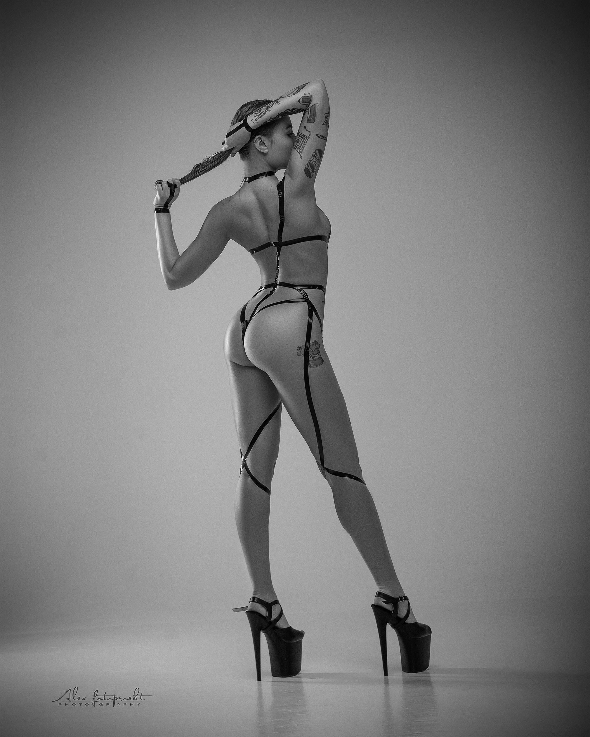 Nude photo. Fitness, PoleDance и Nude-art фотограф в Новосибирске Александр Коркин