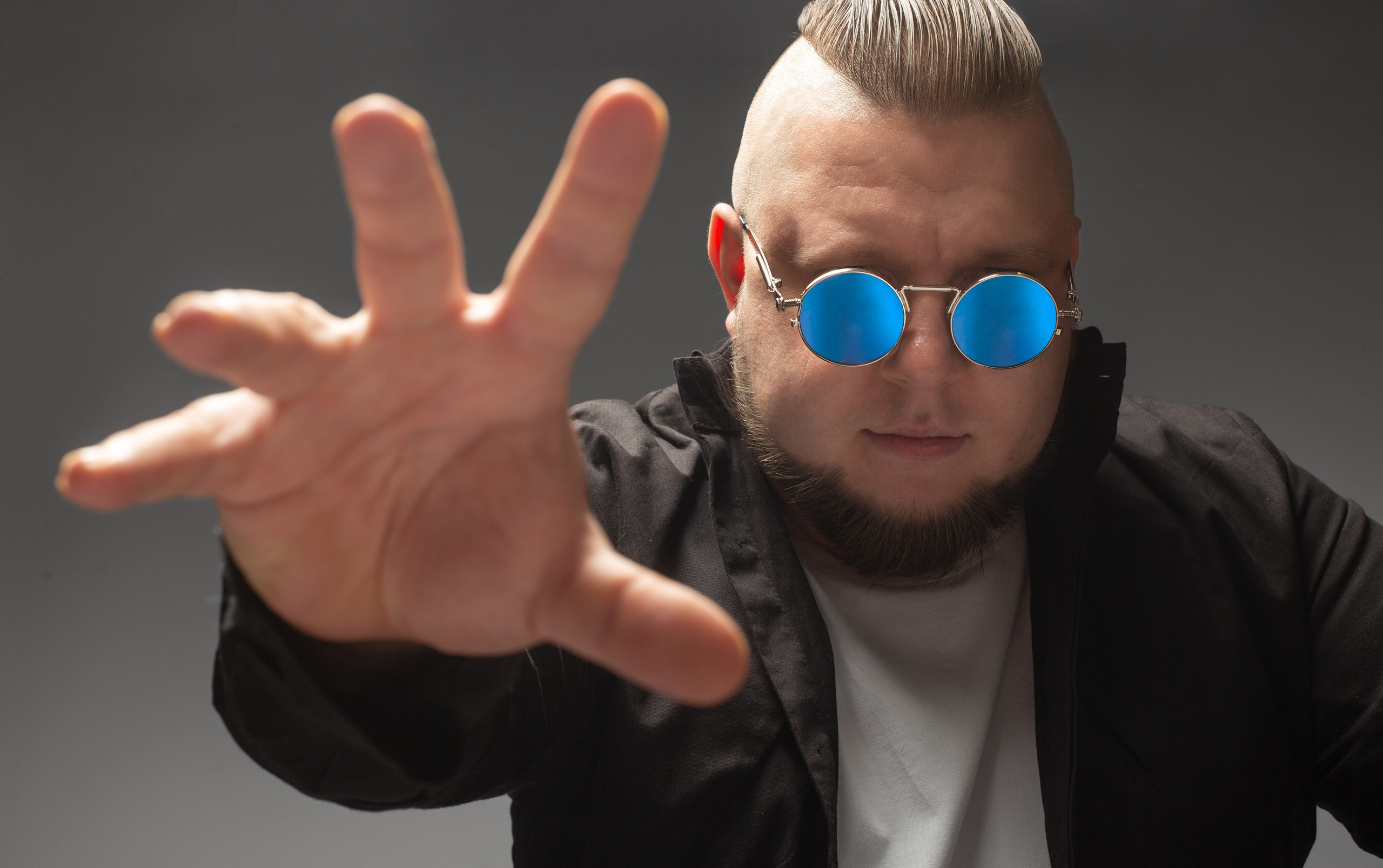 Бизнес-портрет. Фотограф Демид Никитин. г. Дубна, Москва