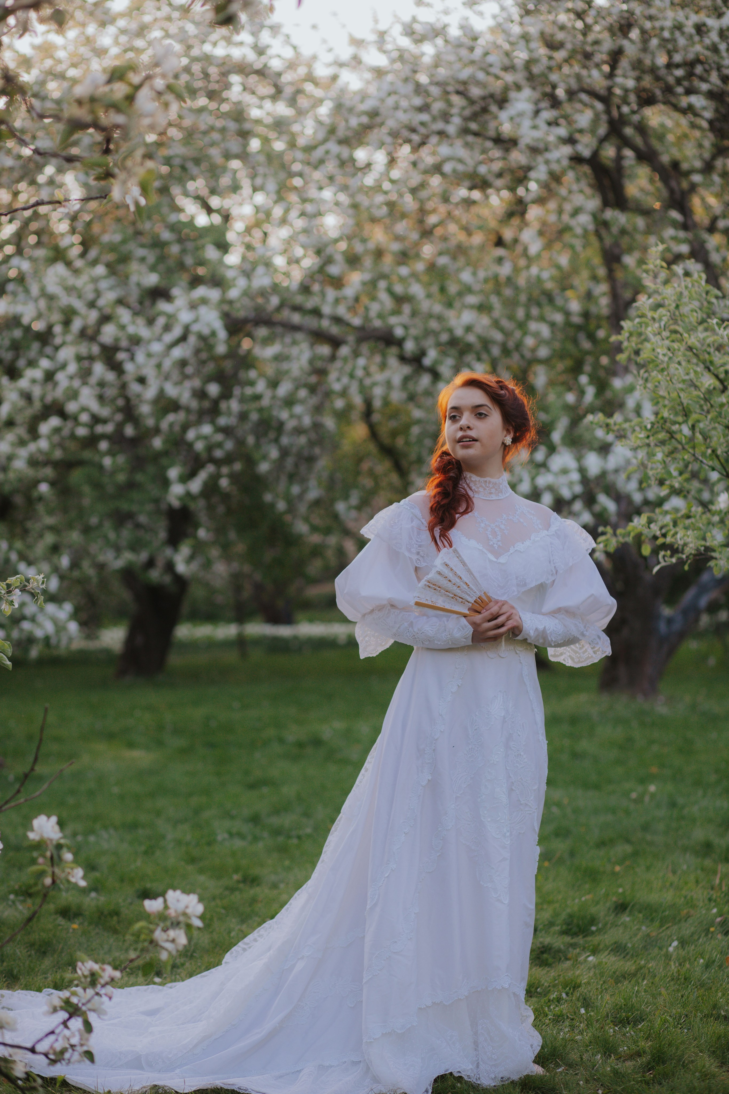 Яблоневый сад. Художественная винтажная фотография