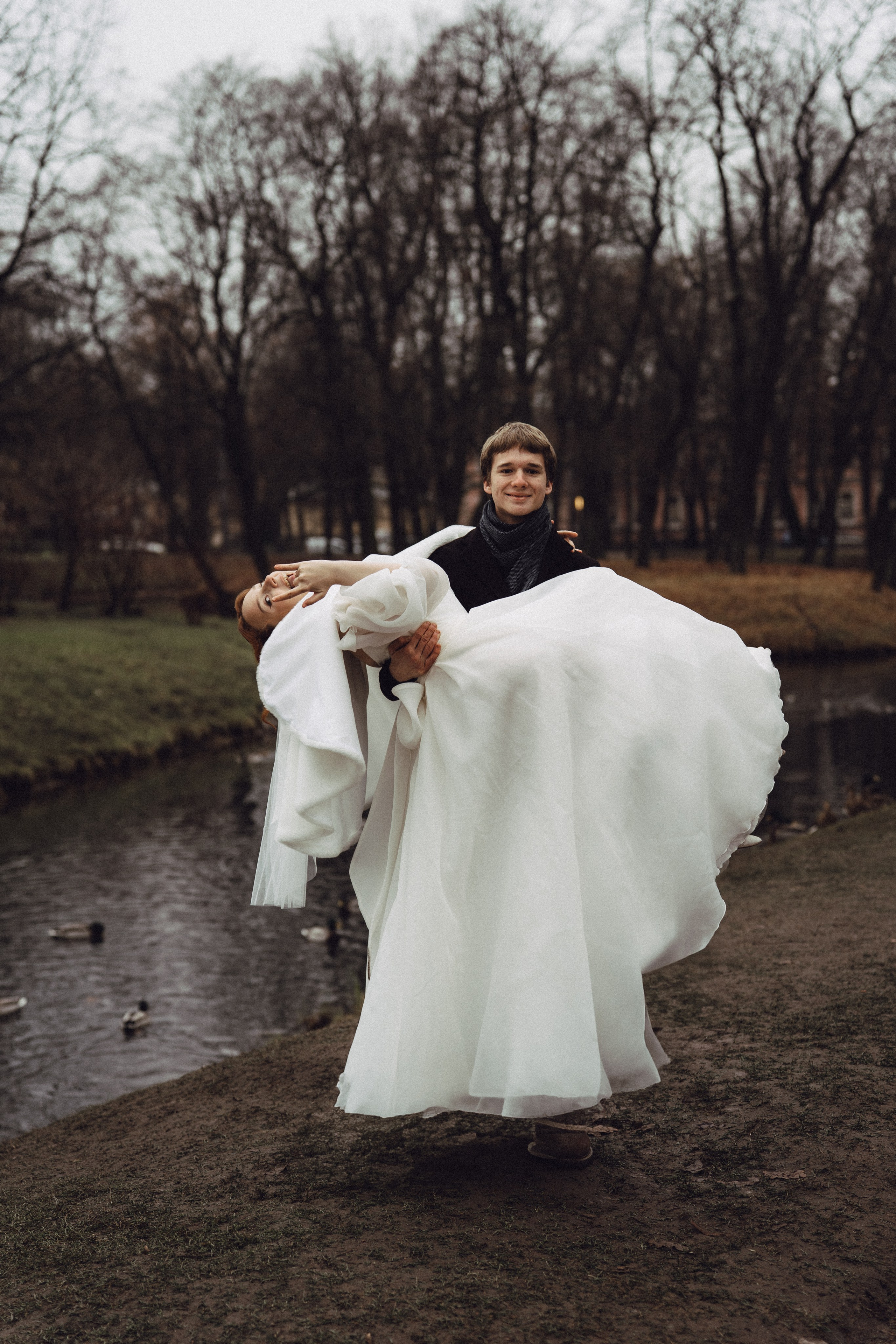 СВАДЕБНАЯ СЬЕМКА ВО ВТОРОМ ДВОРЦЕ С ГОСТЯМИ И ПРОГУЛКА В ТАВРИЧЕСКОМ САДУ. Профессиональный фотограф, Санкт-Петербург — Виктория Богомолова