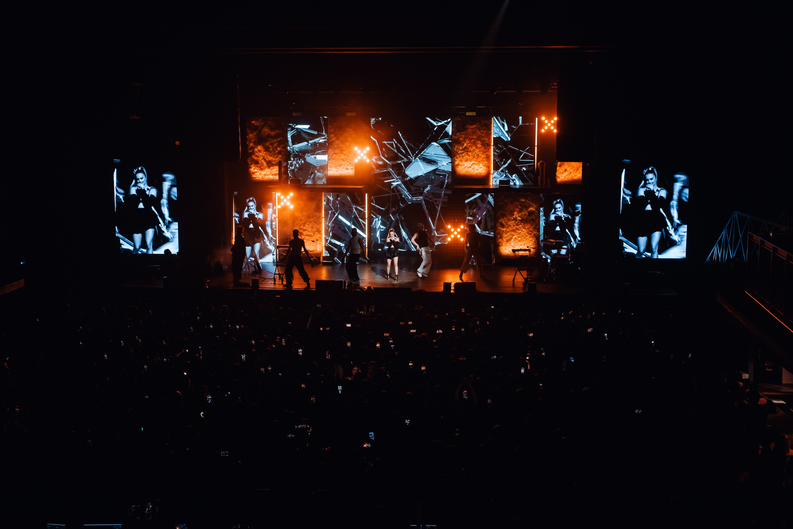 Katya Adushkina / 2023. OOPS