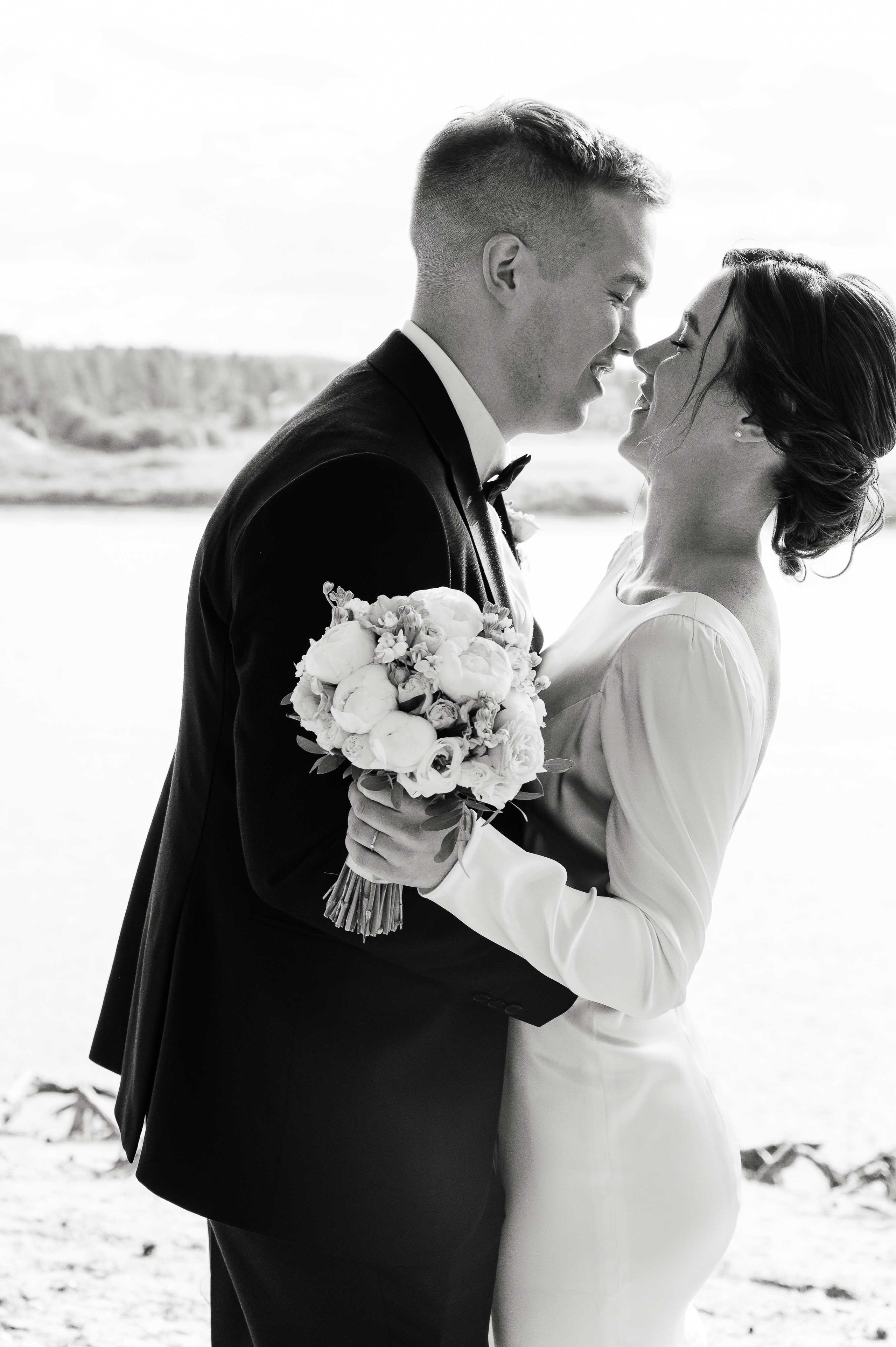 Совместные сборы в отеле. Свадебный и семейный фотограф в Котласе Никита Попов