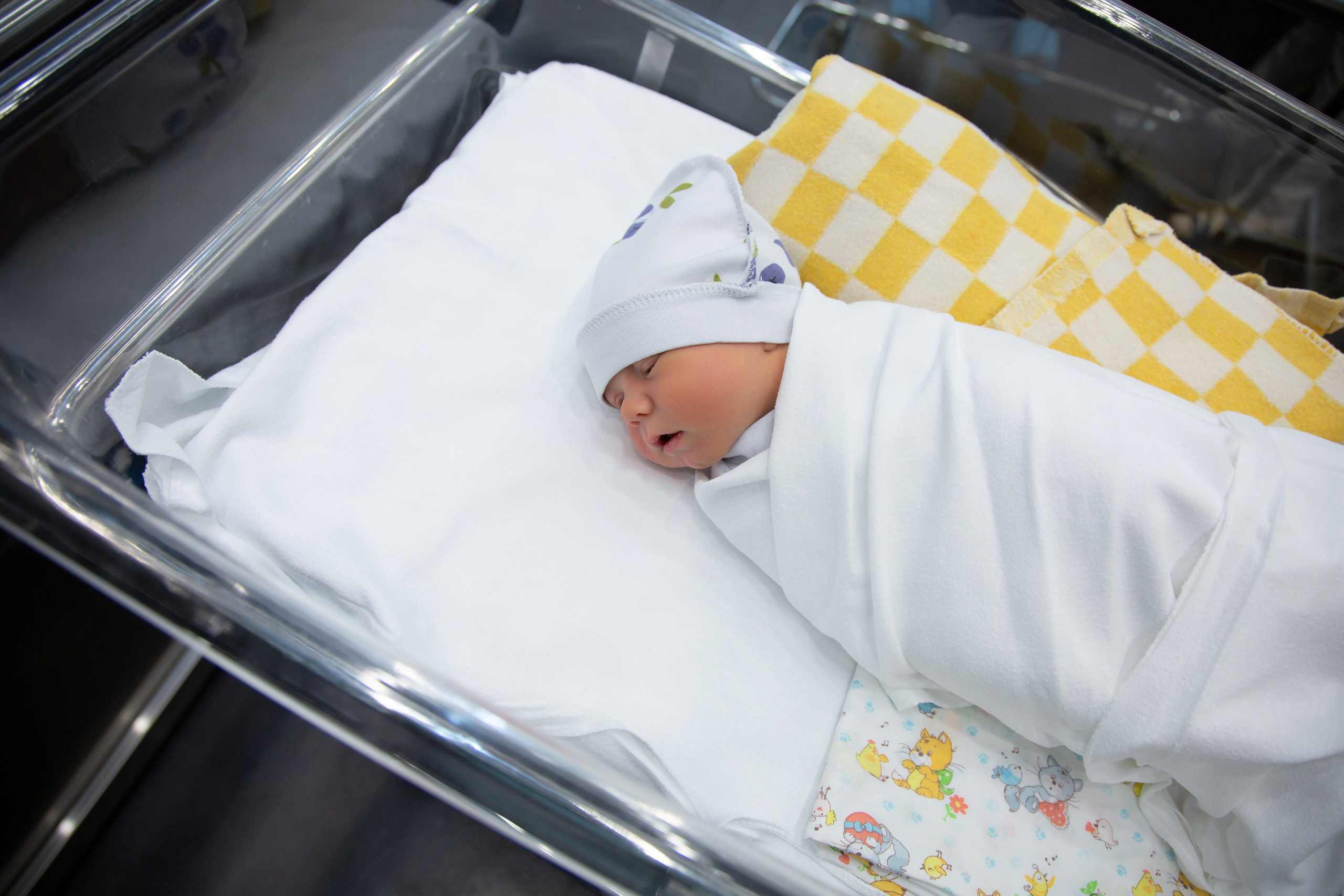 Фотосессия выписки из роддома Лахты. Татьяна Нагорнова — семейный фотограф в Санкт-Петербурге