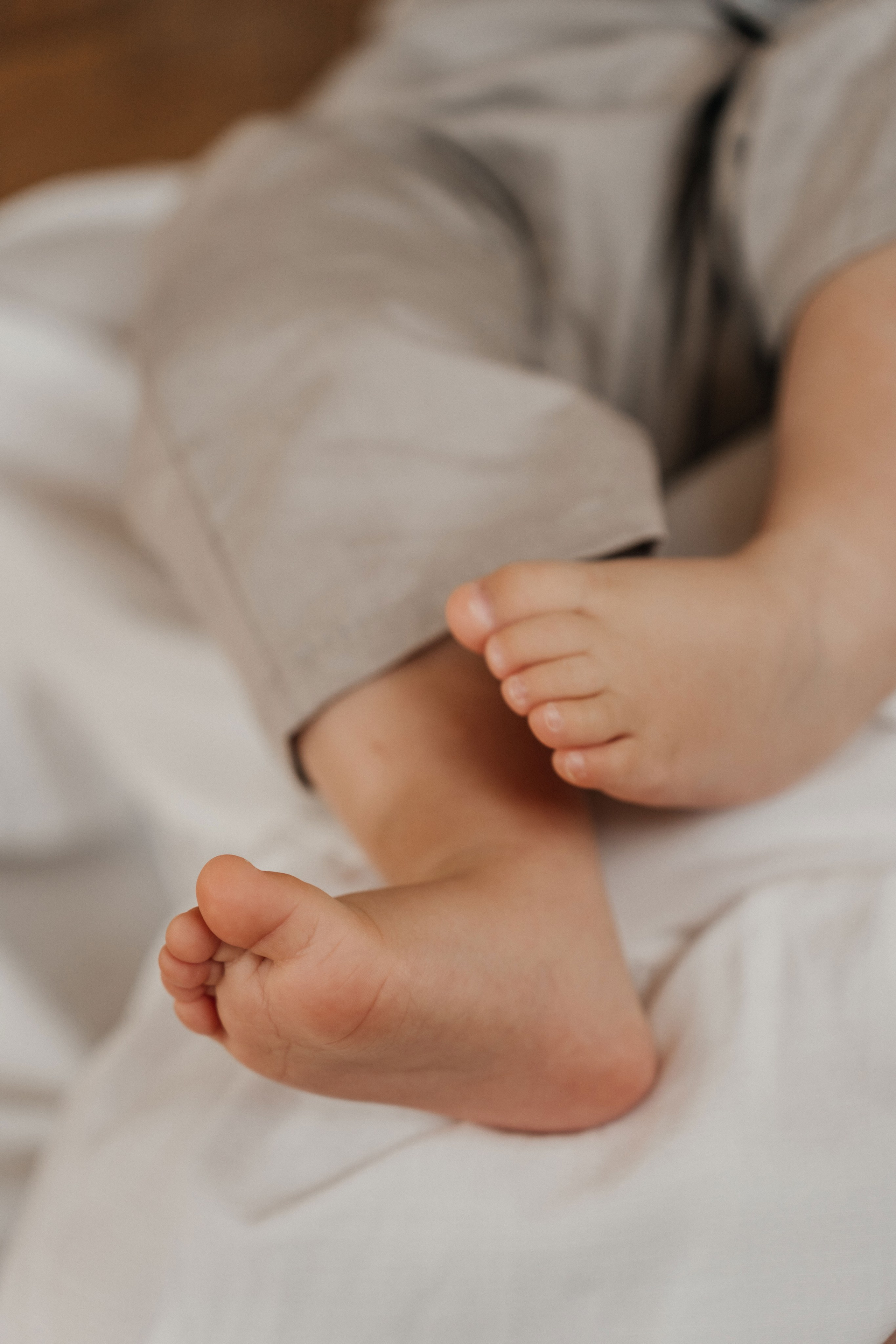 Маленькие ножки в читальне им. Пушкина. Ваш фотограф Вика Артемова